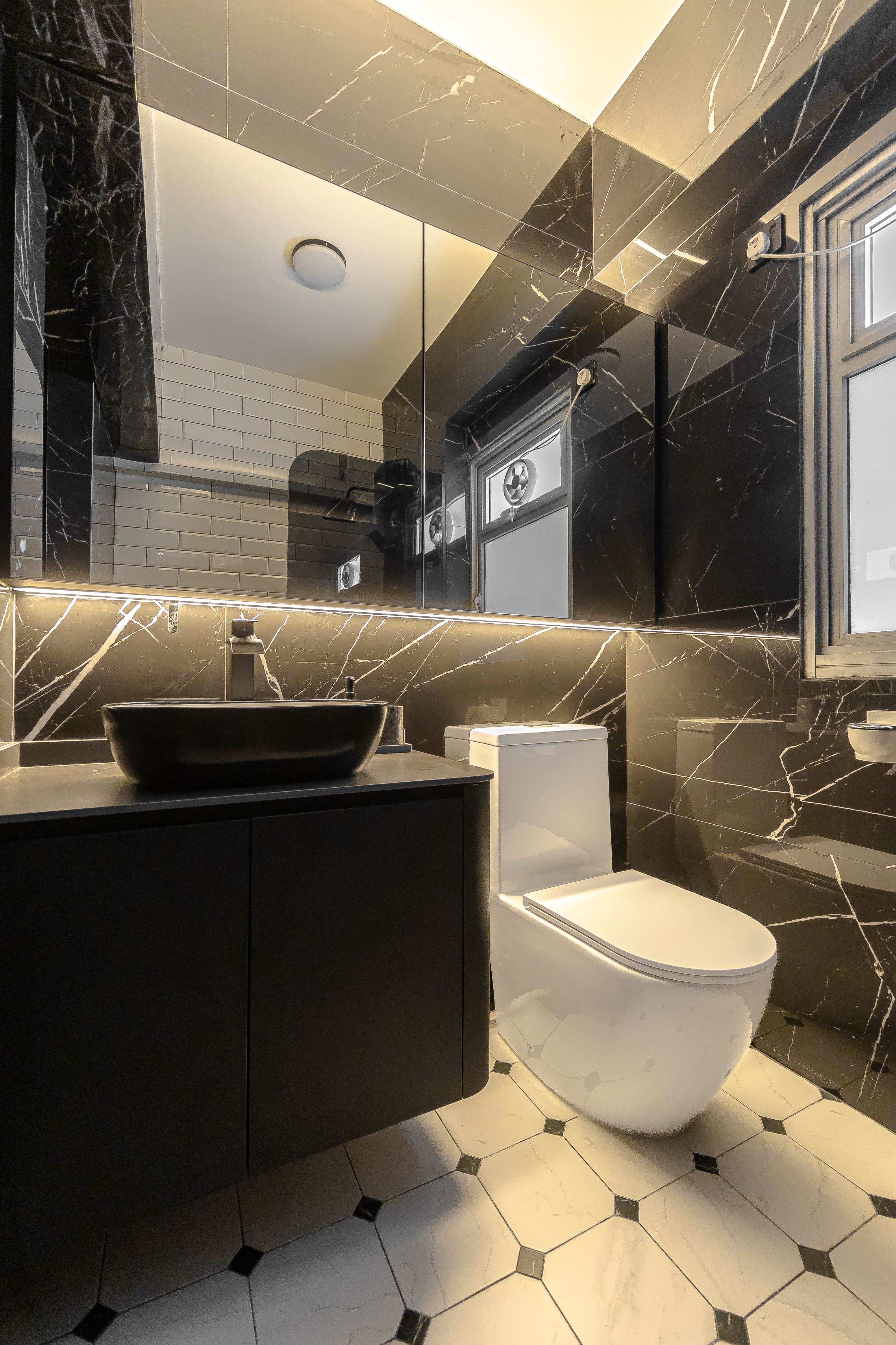 Contemporary, Modern Design - Bathroom - HDB 5 Room - Design by Defour Home Studios Pte Ltd