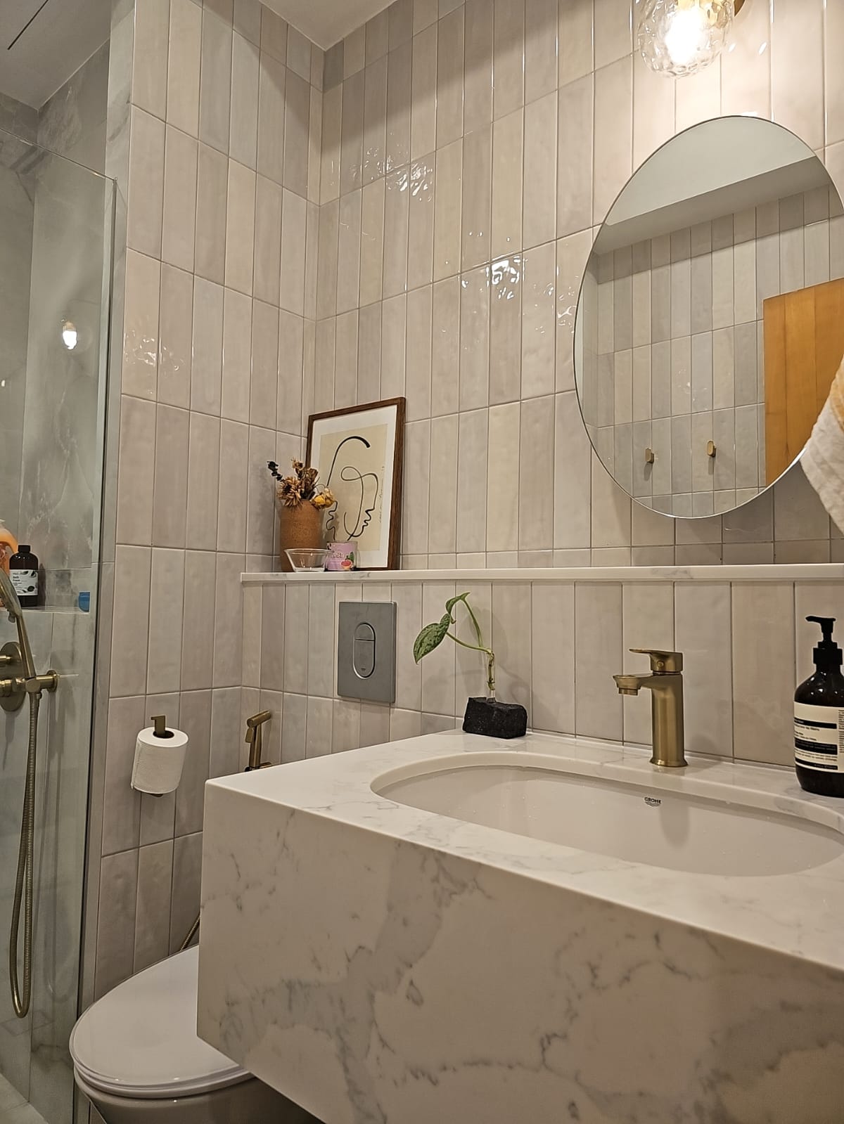 Modern, Scandinavian, Victorian Design - Bathroom - Condominium - Design by Defour Home Studios Pte Ltd