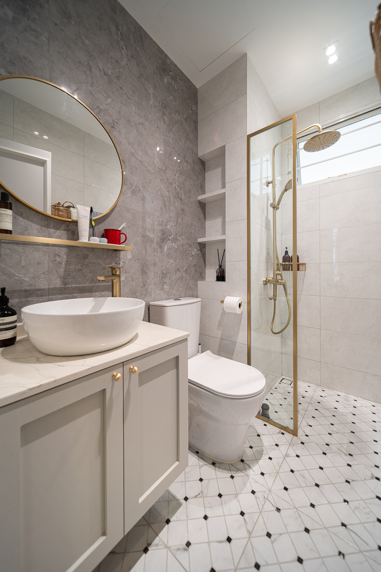 Modern Design - Bathroom - Condominium - Design by Defour Home Studios Pte Ltd