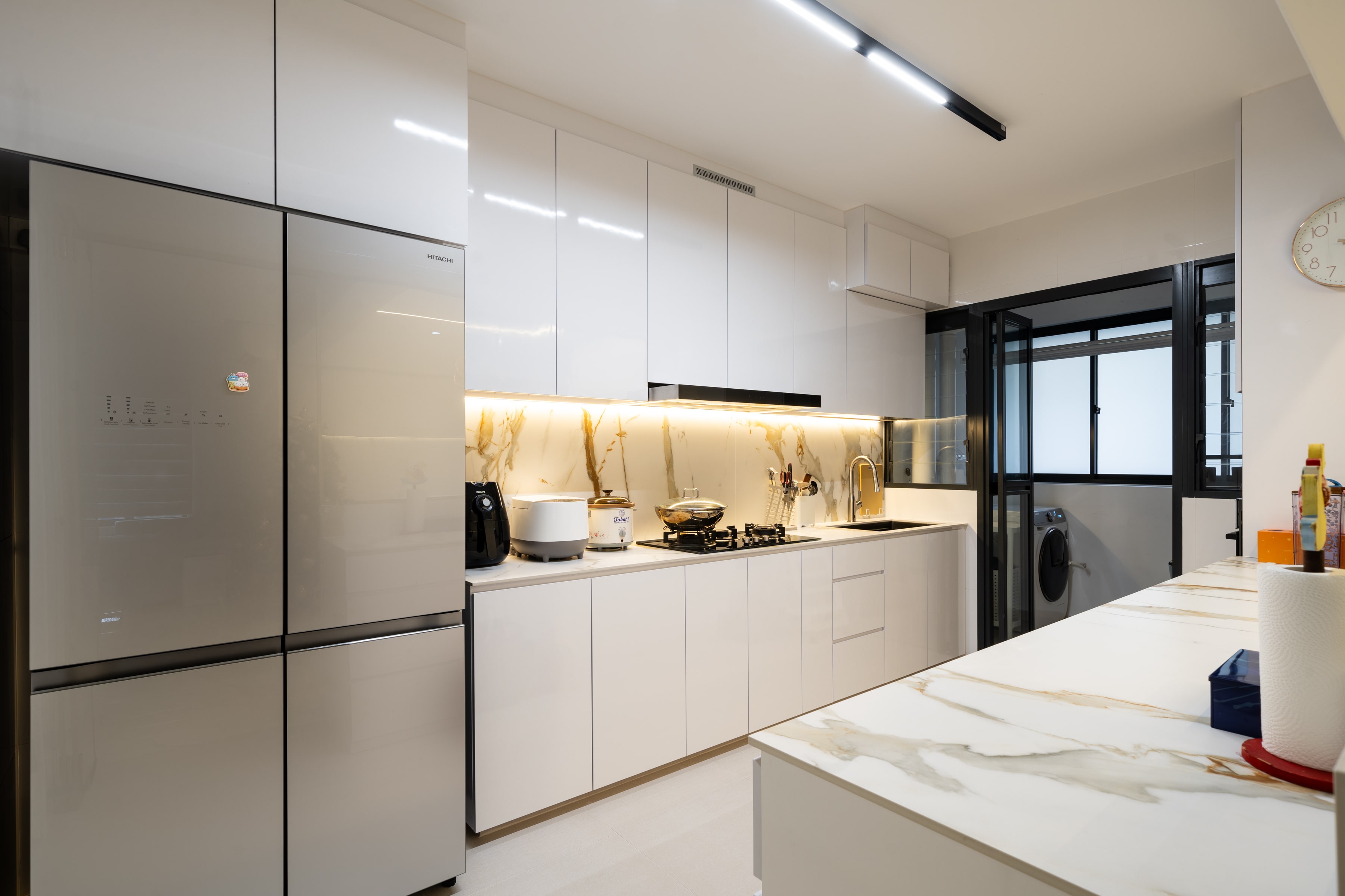 Modern Design - Kitchen - HDB 5 Room - Design by Design 4 Space Pte Ltd