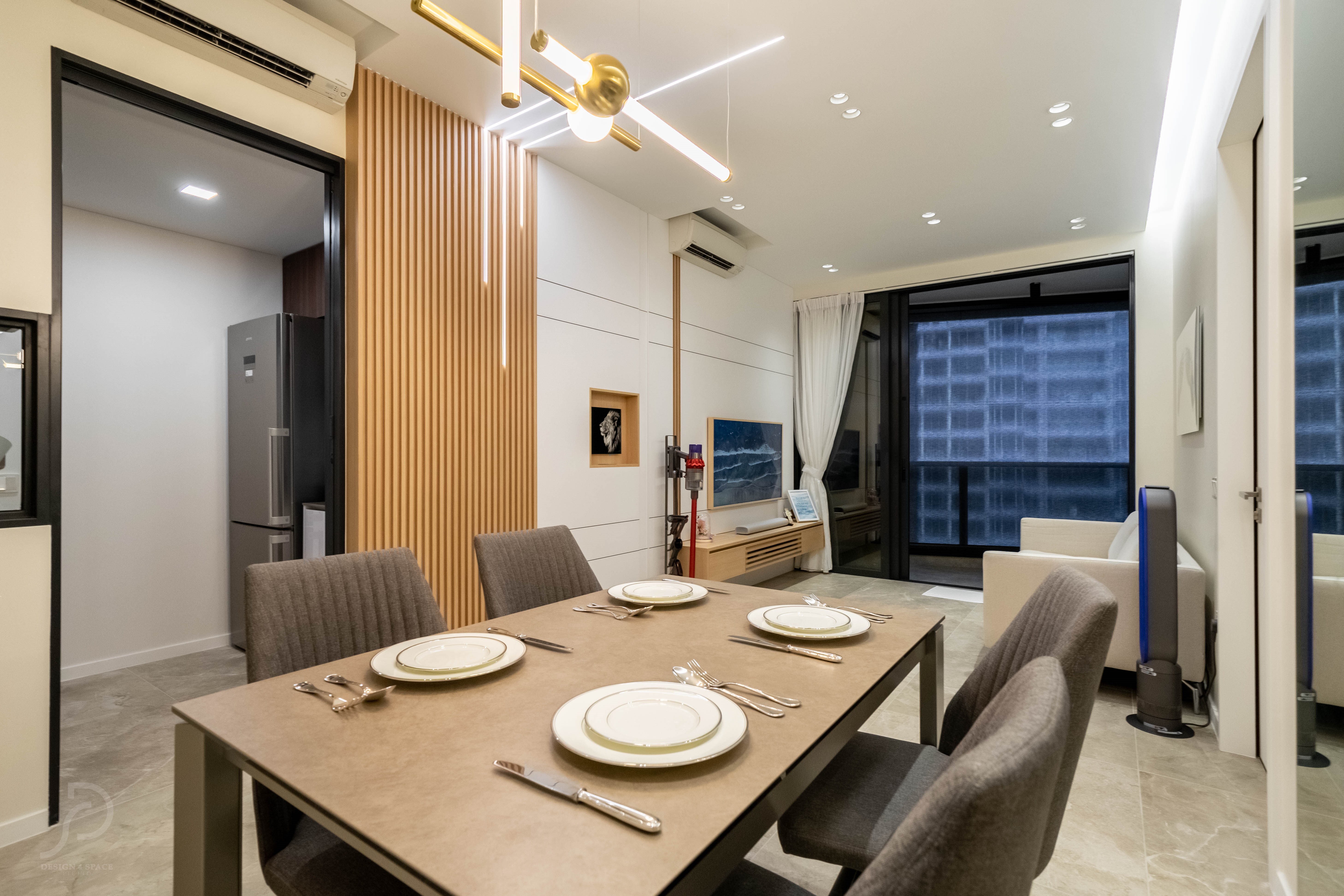 Contemporary Design - Dining Room - Condominium - Design by Design 4 Space Pte Ltd