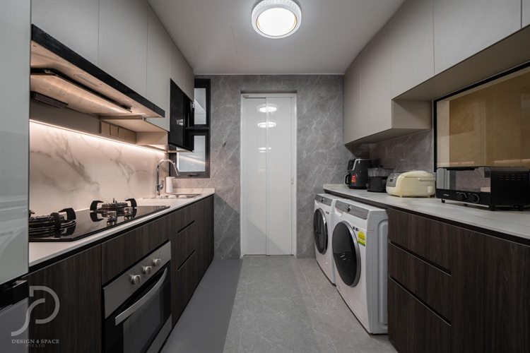 Modern Design - Kitchen - Condominium - Design by Design 4 Space Pte Ltd