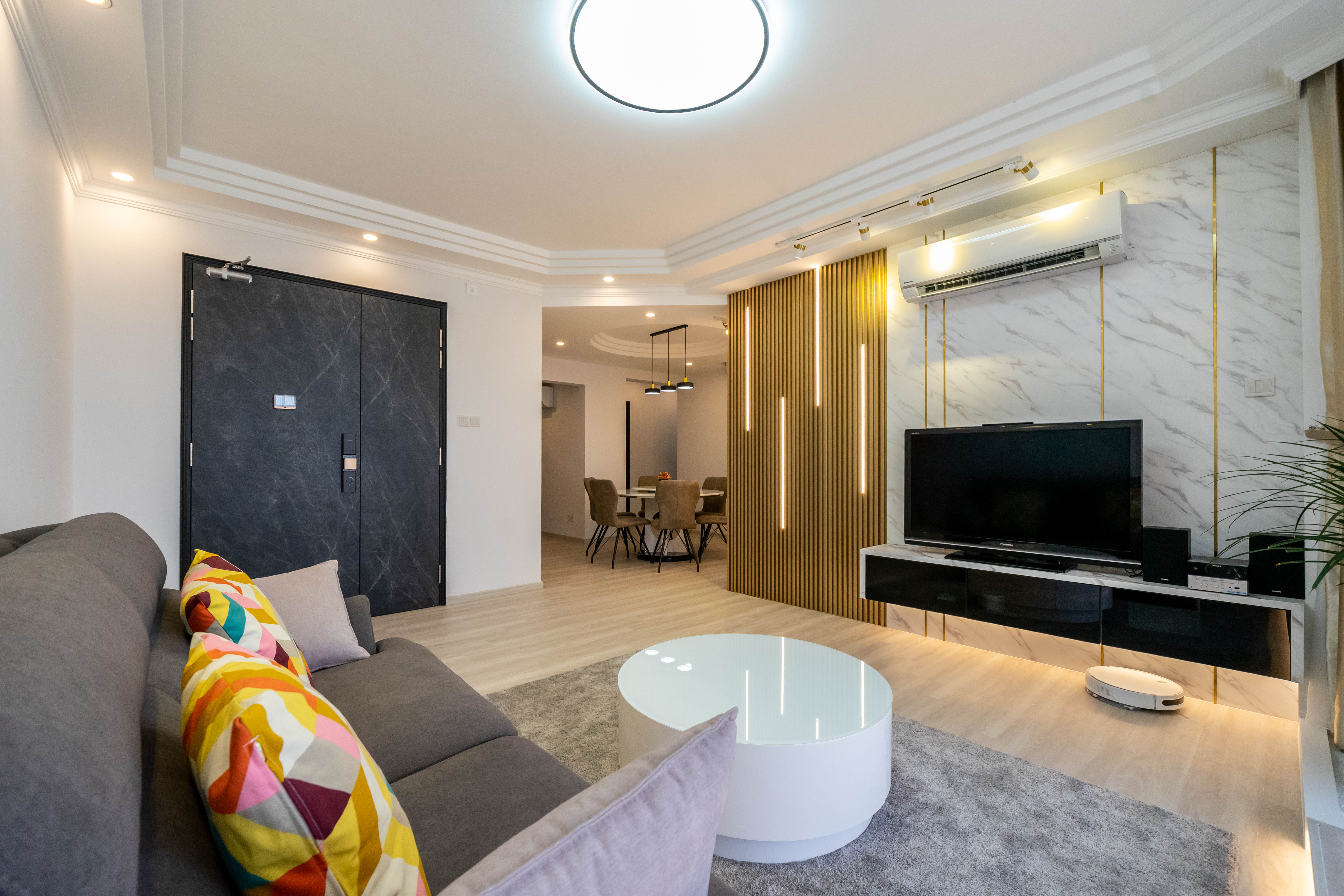 Contemporary, Modern Design -  - Condominium - Design by Design 4 Space Pte Ltd