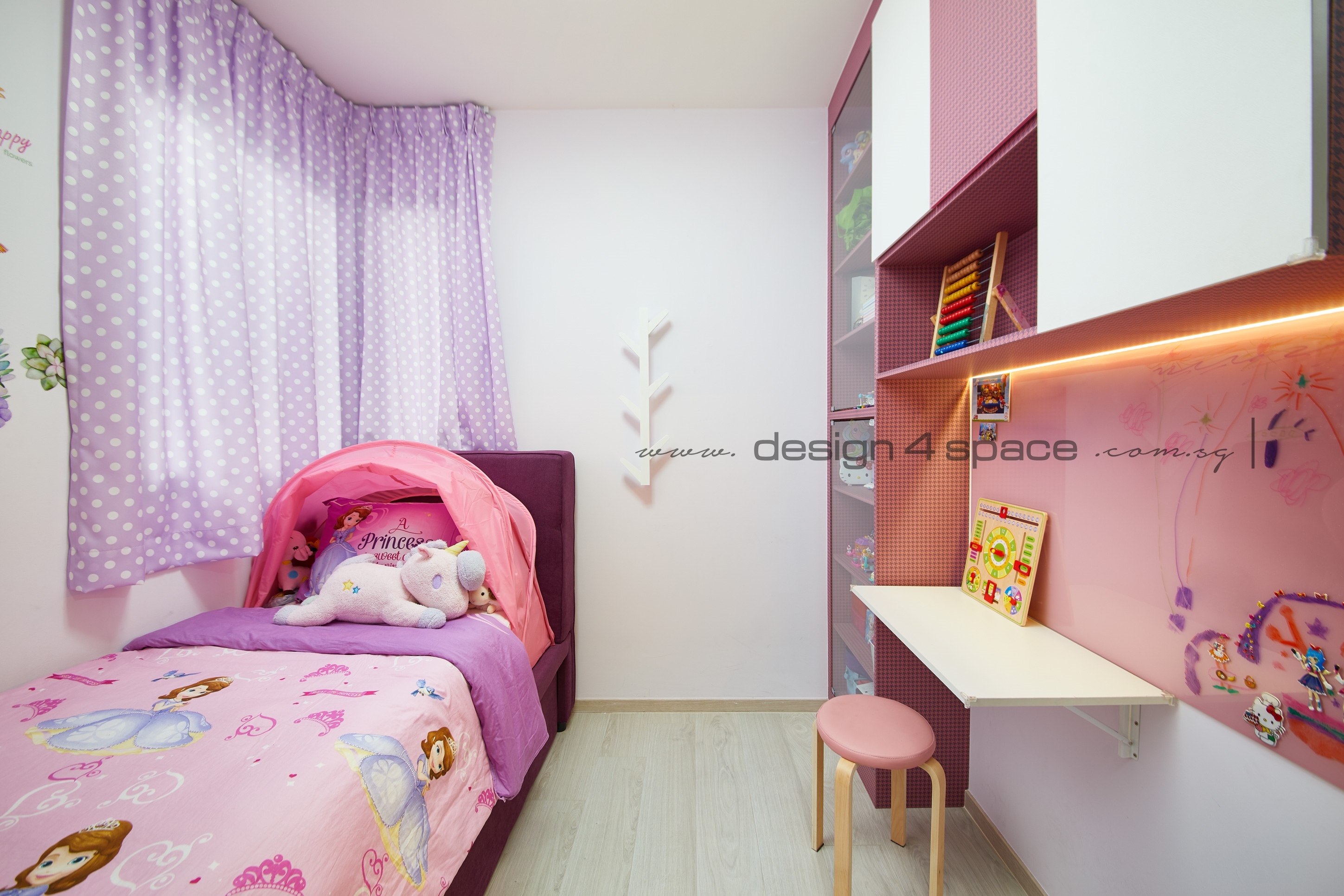 Contemporary, Modern Design - Bedroom - Condominium - Design by Design 4 Space Pte Ltd