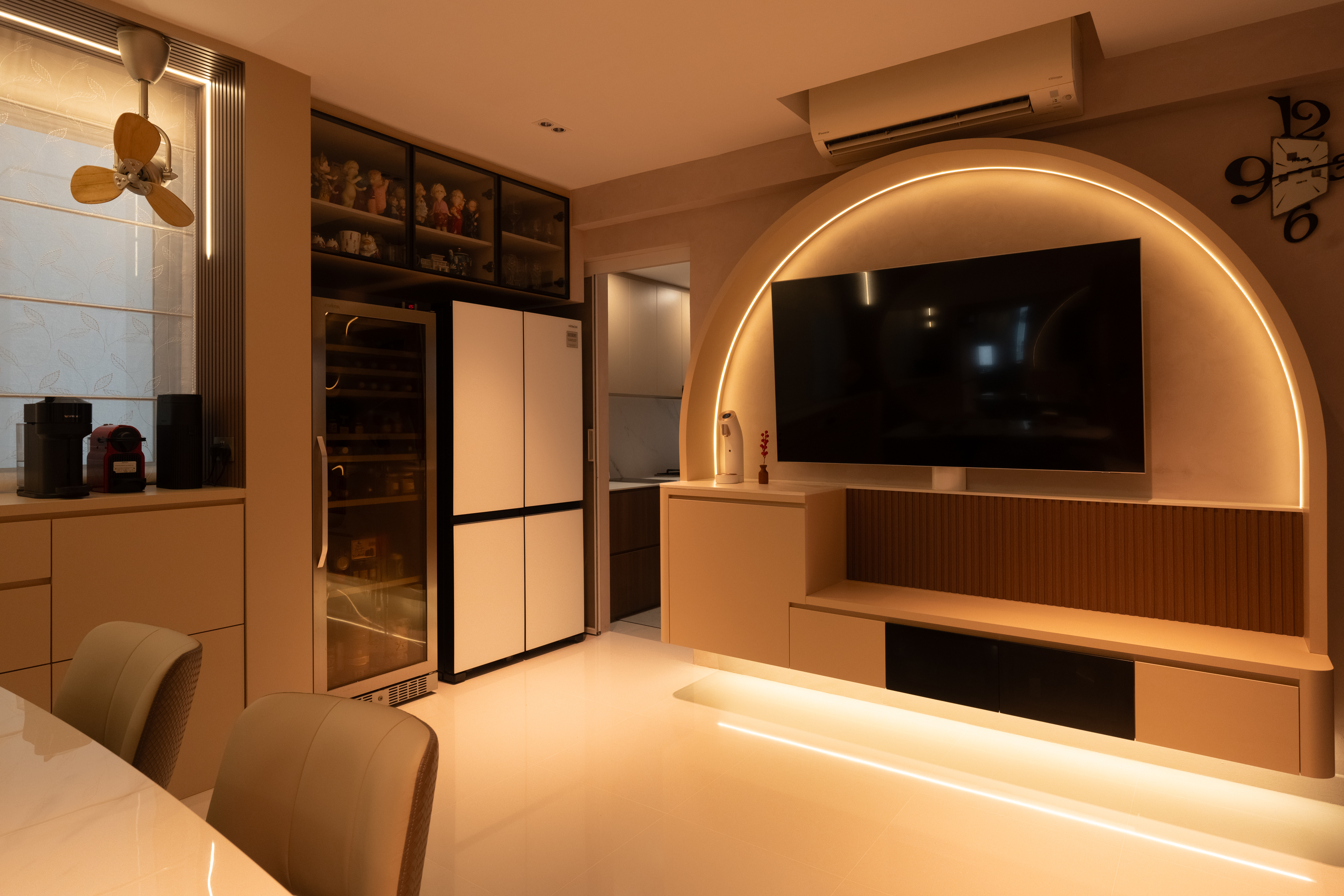 Contemporary Design - Dining Room - Condominium - Design by Design 4 Space Pte Ltd