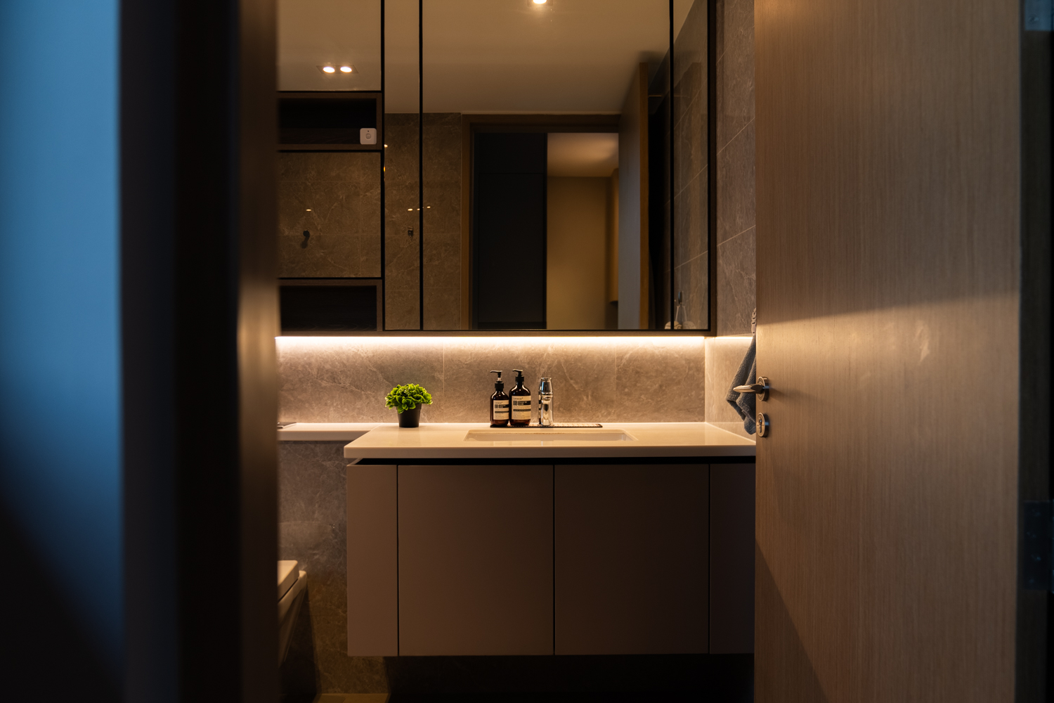 Contemporary Design - Bathroom - Condominium - Design by Design 4 Space Pte Ltd