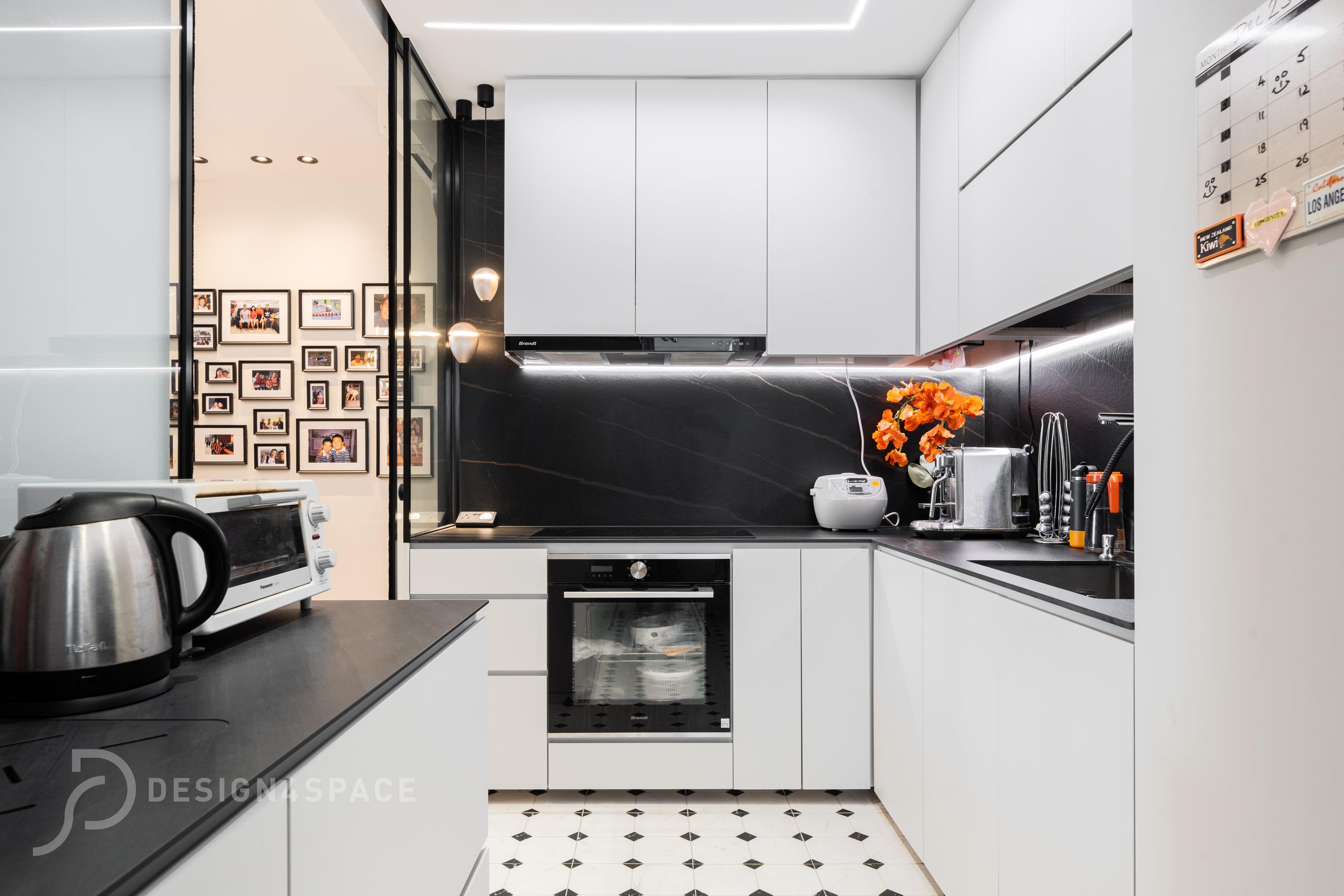 Modern Design - Kitchen - Condominium - Design by Design 4 Space Pte Ltd