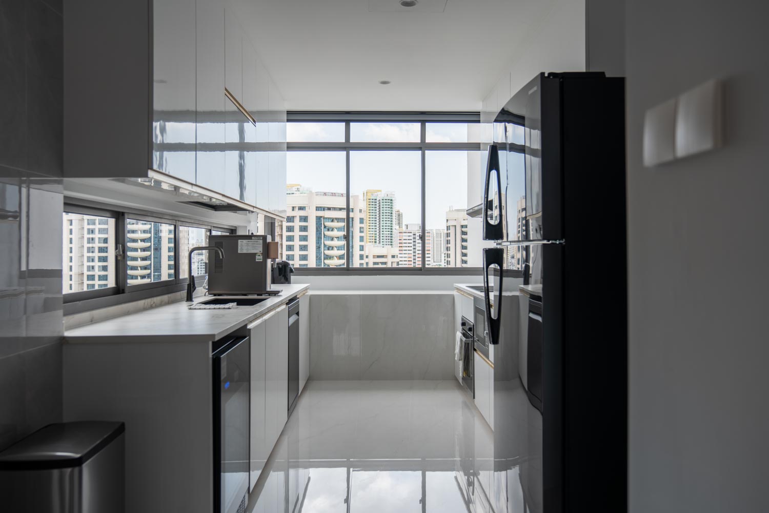 Modern Design - Kitchen - Condominium - Design by Design 4 Space Pte Ltd