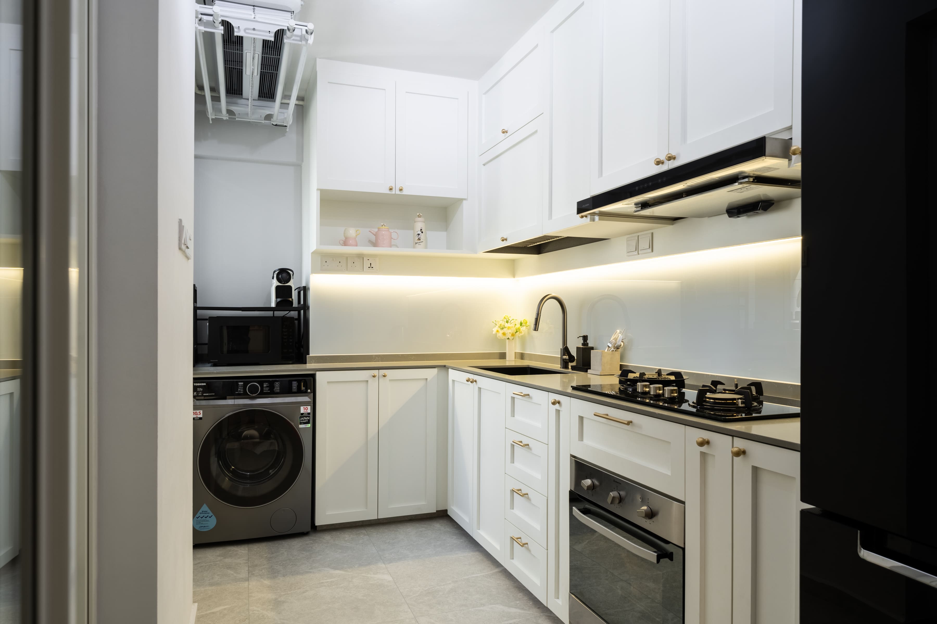 Modern Design - Kitchen - HDB 3 Room - Design by Design 4 Space Pte Ltd