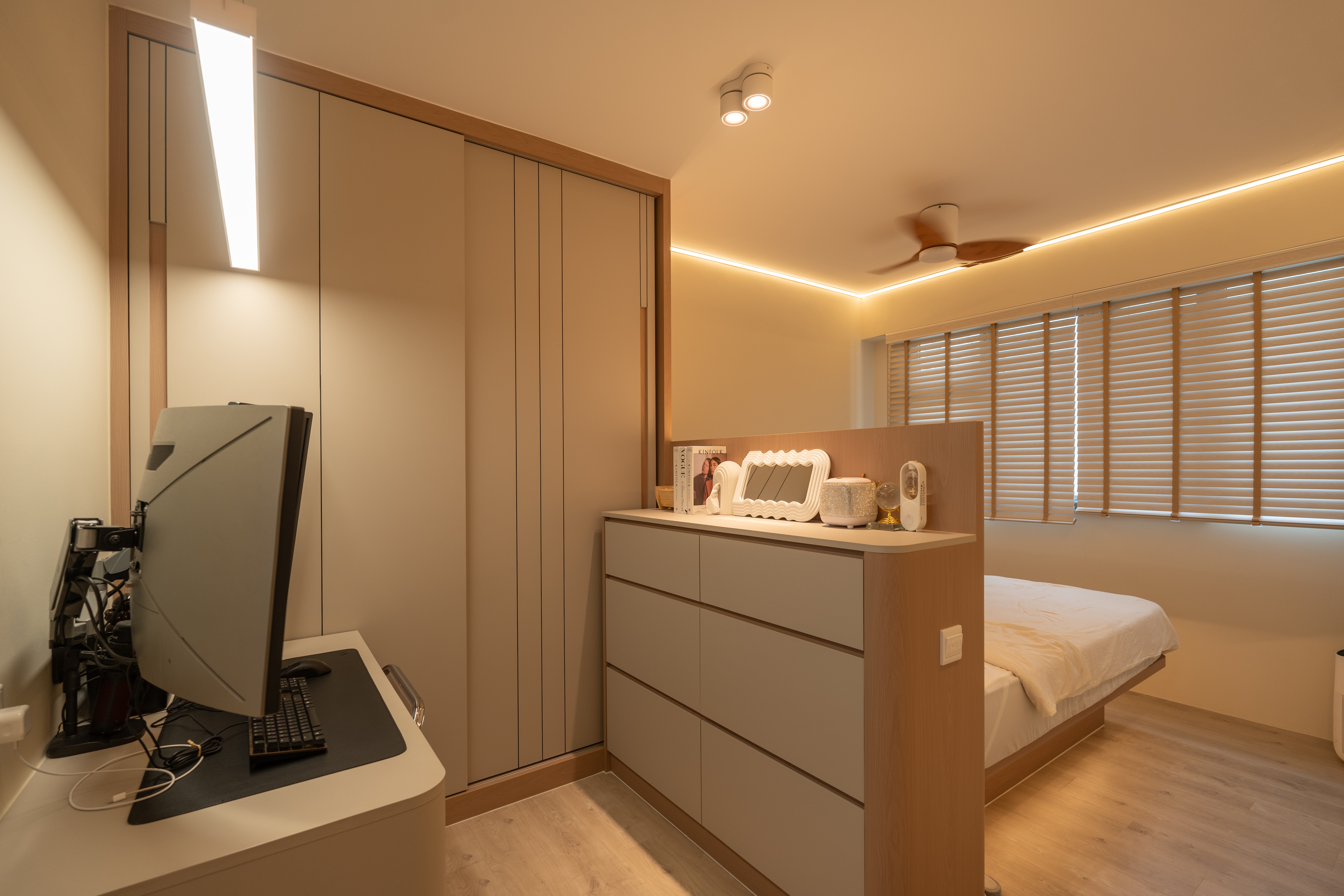 Contemporary Design - Bedroom - HDB 4 Room - Design by Design 4 Space Pte Ltd