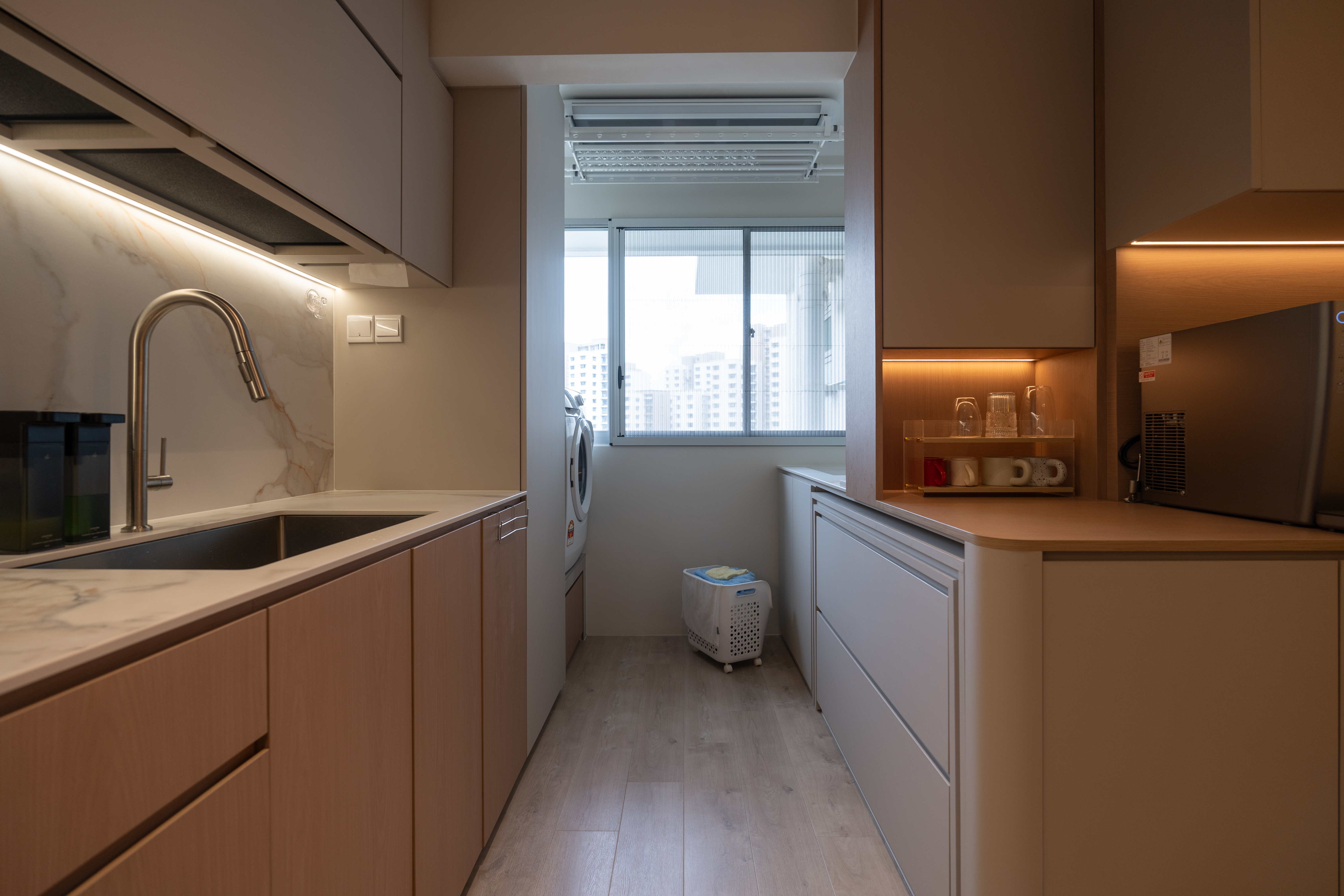 Contemporary Design - Kitchen - HDB 4 Room - Design by Design 4 Space Pte Ltd