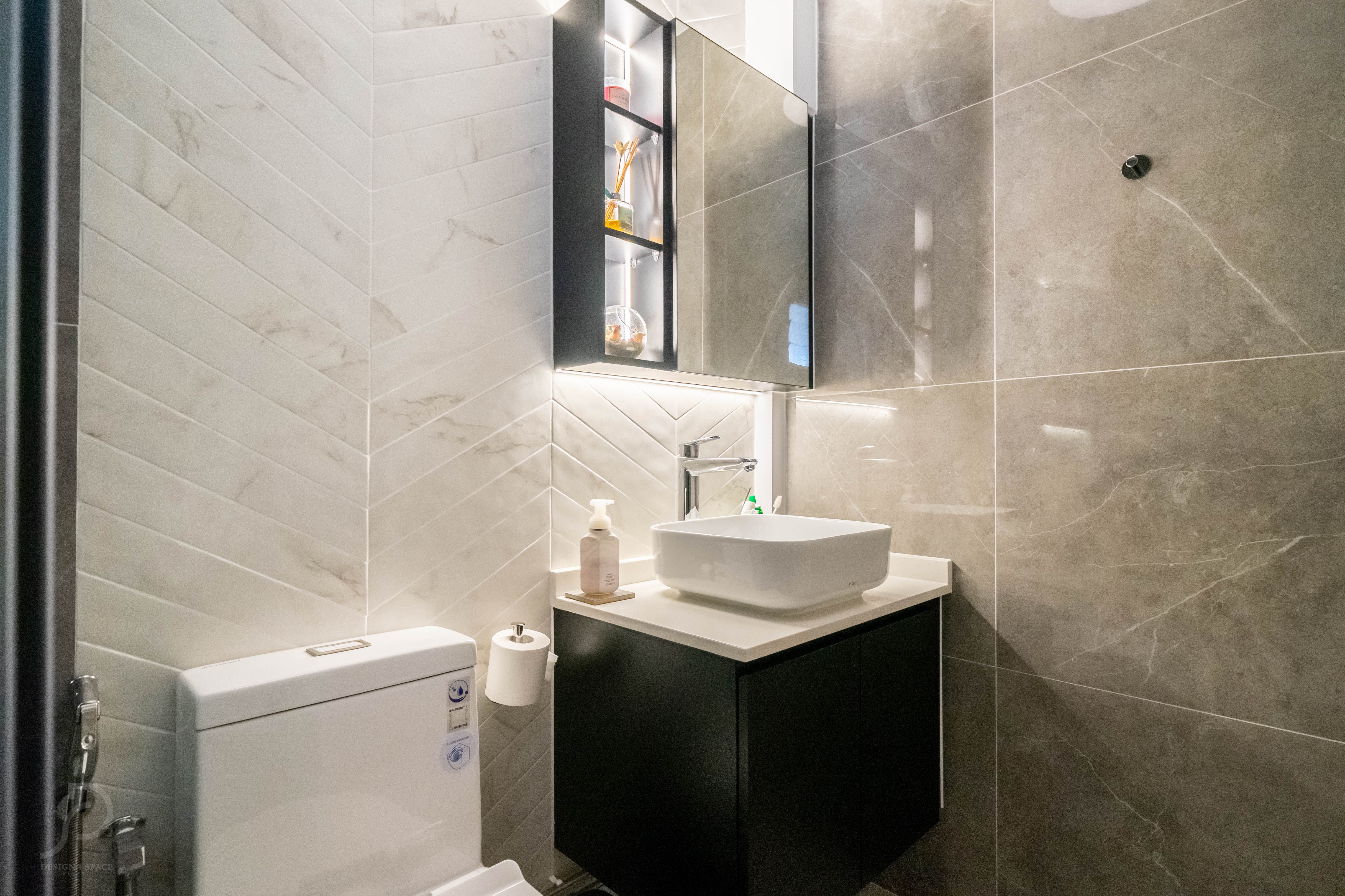 Minimalist, Modern Design - Bathroom - HDB 4 Room - Design by Design 4 Space Pte Ltd