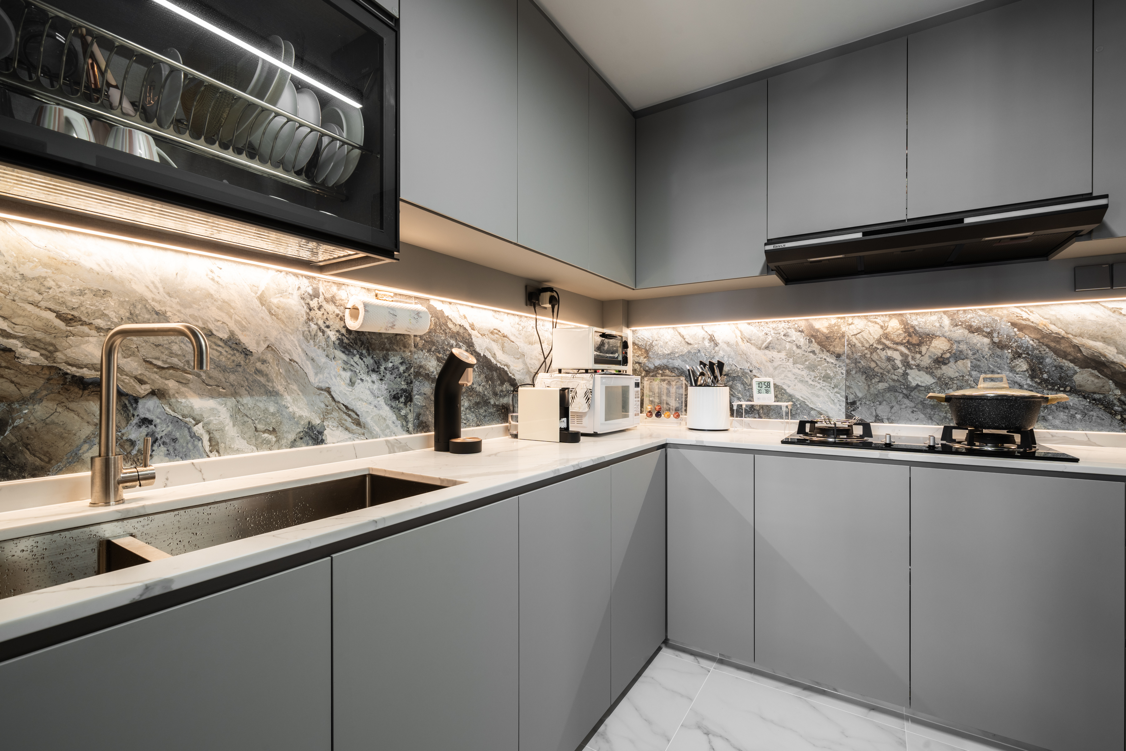 Contemporary, Modern Design - Kitchen - HDB 4 Room - Design by Design 4 Space Pte Ltd