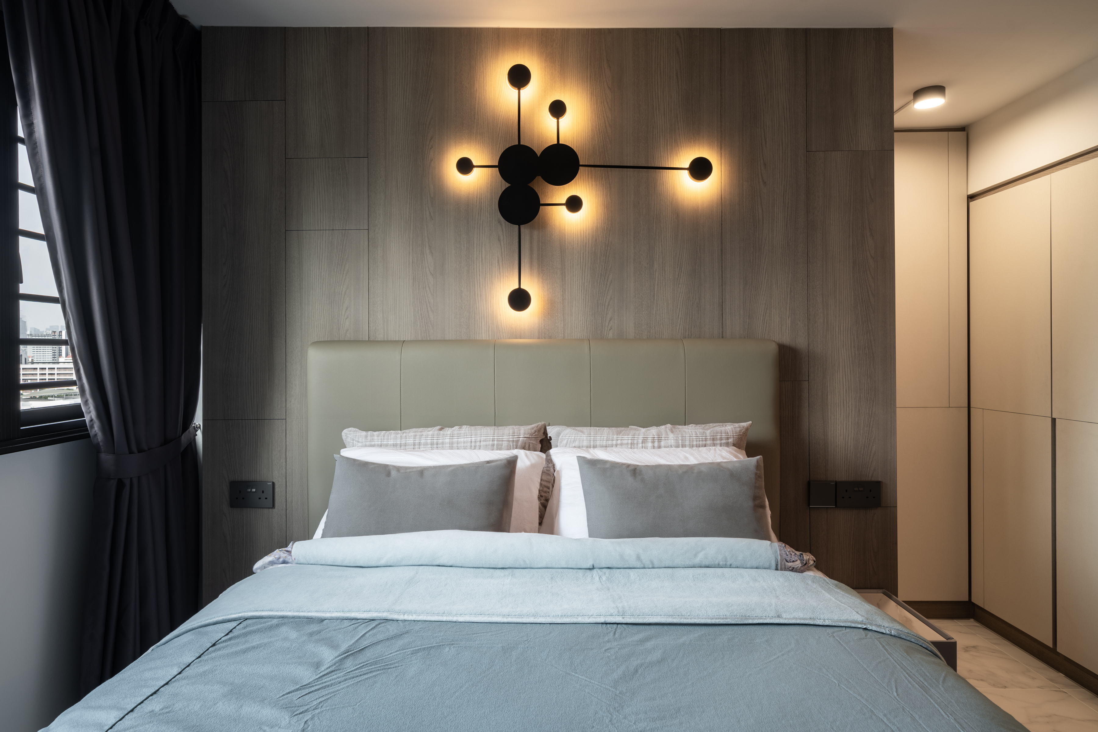 Contemporary, Modern Design - Bedroom - HDB 4 Room - Design by Design 4 Space Pte Ltd