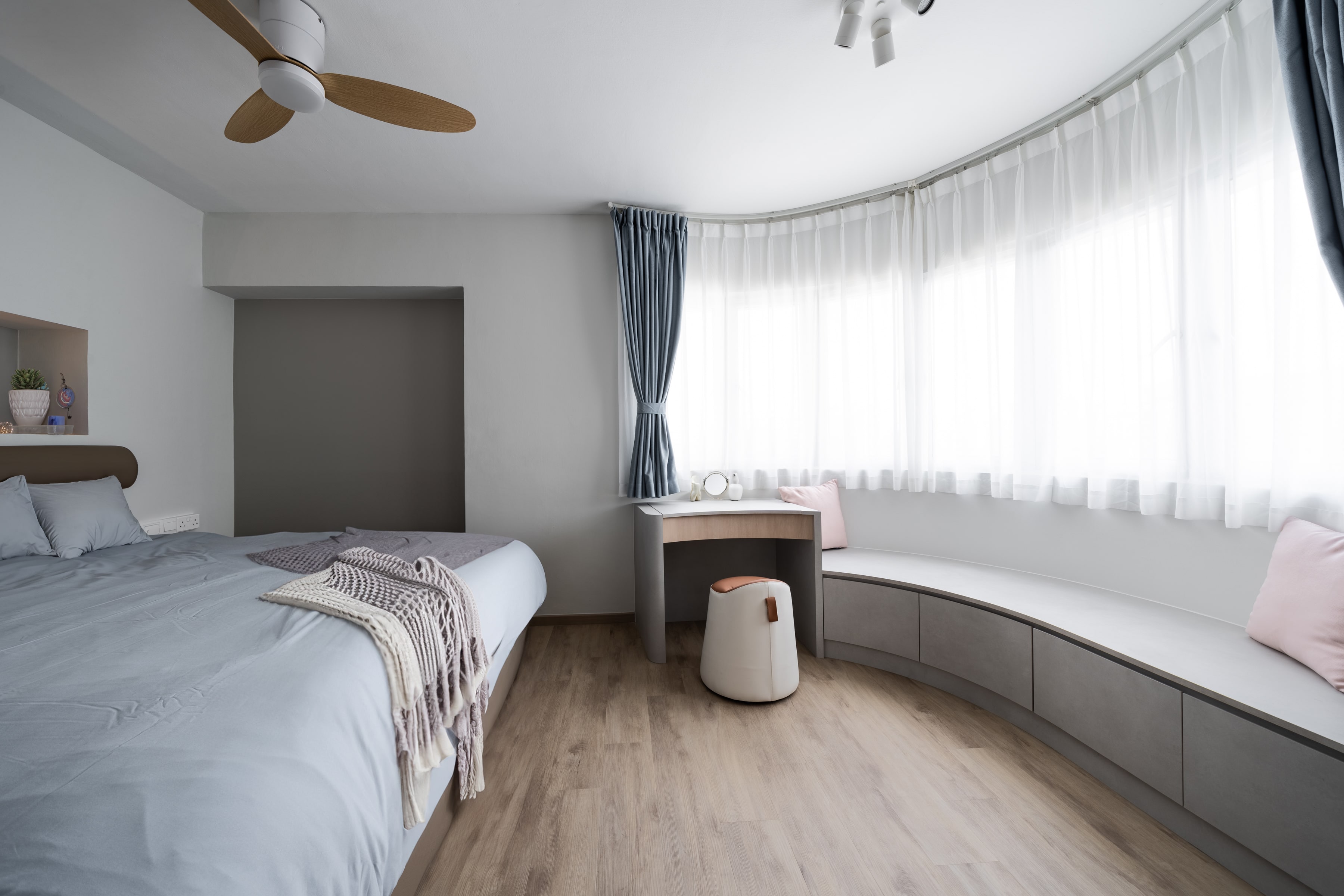 Minimalist Design - Bedroom - HDB 4 Room - Design by Design 4 Space Pte Ltd