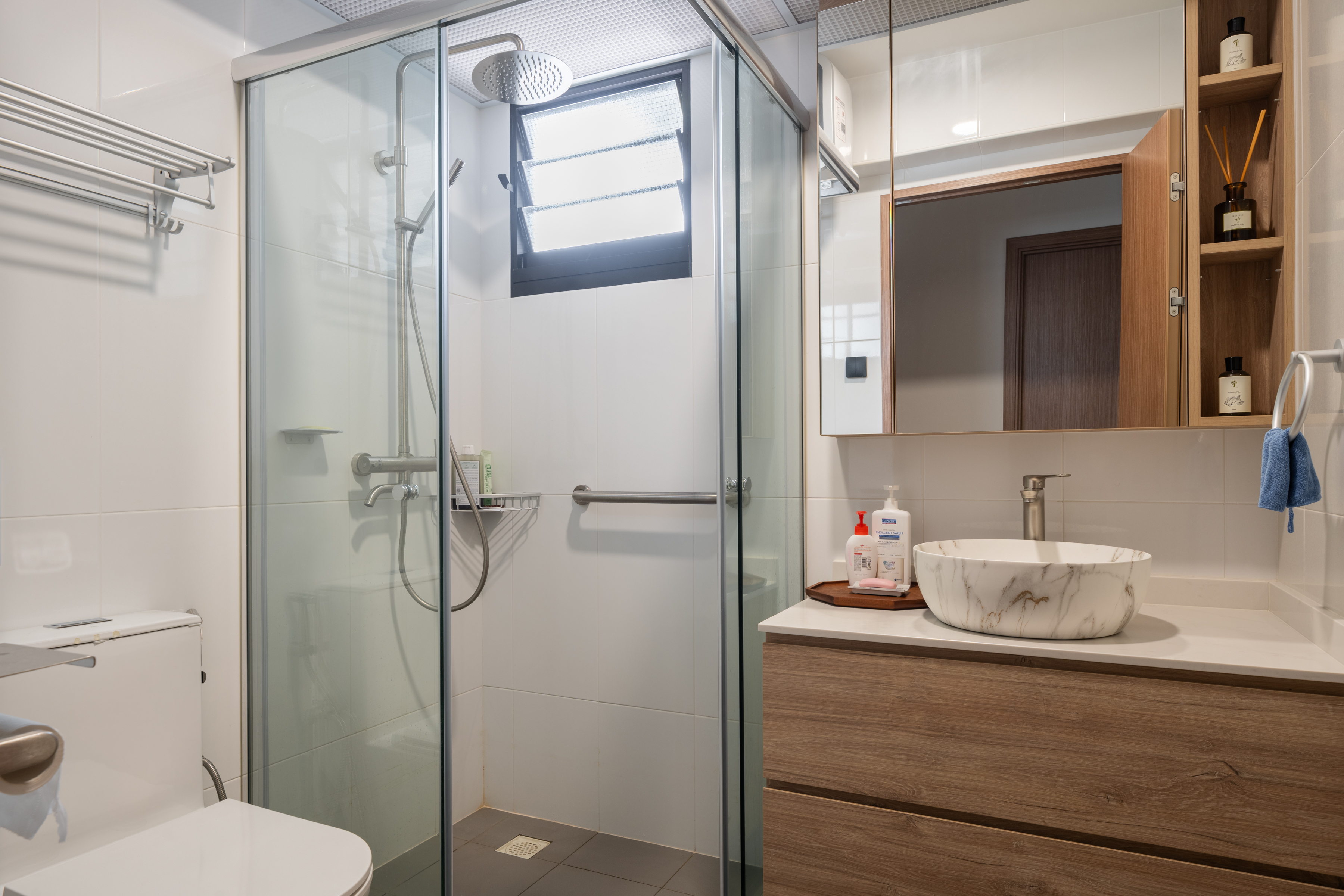 Contemporary, Scandinavian Design - Bathroom - HDB 5 Room - Design by Design 4 Space Pte Ltd