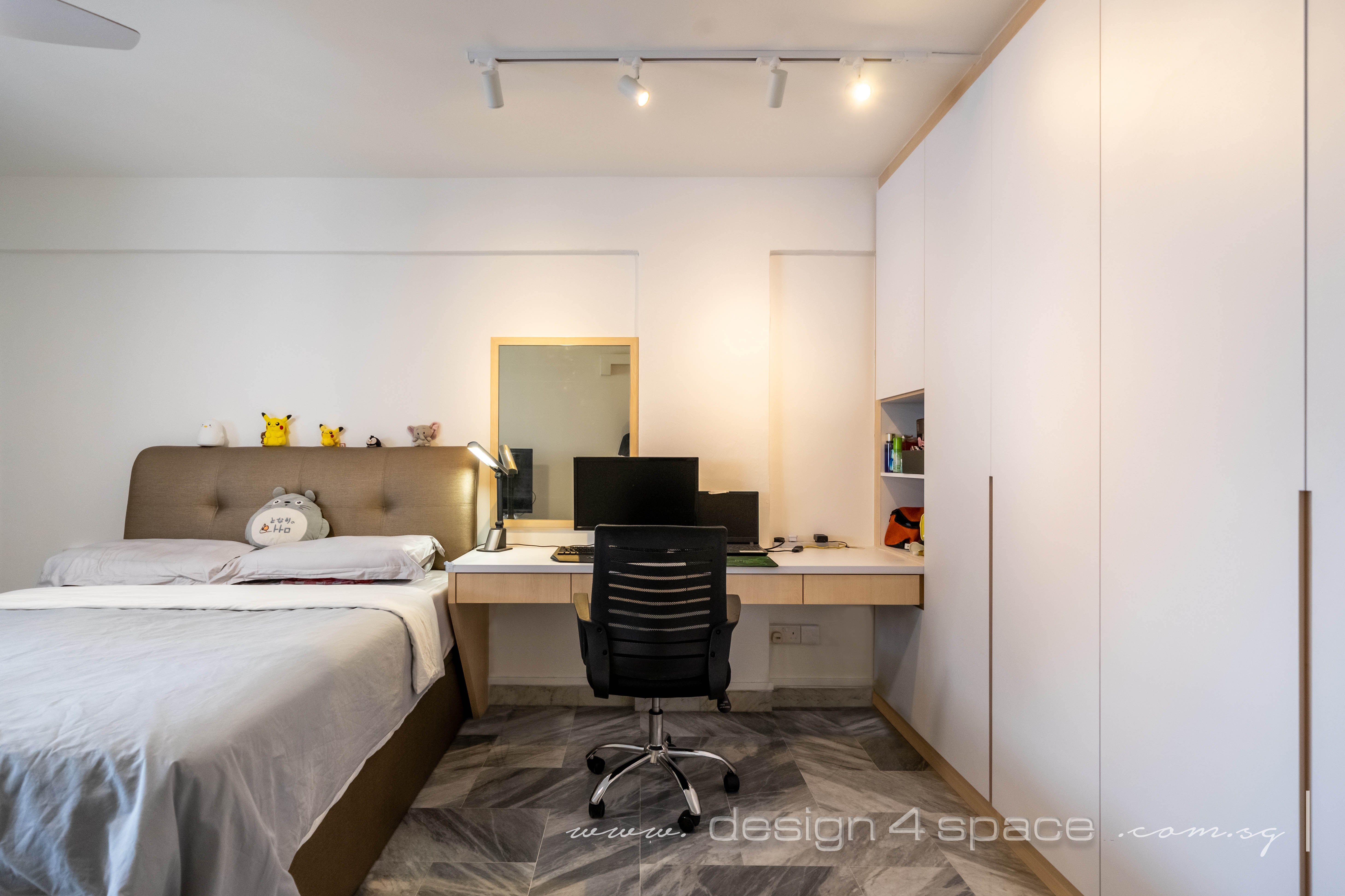 Modern Design - Bedroom - HDB 5 Room - Design by Design 4 Space Pte Ltd