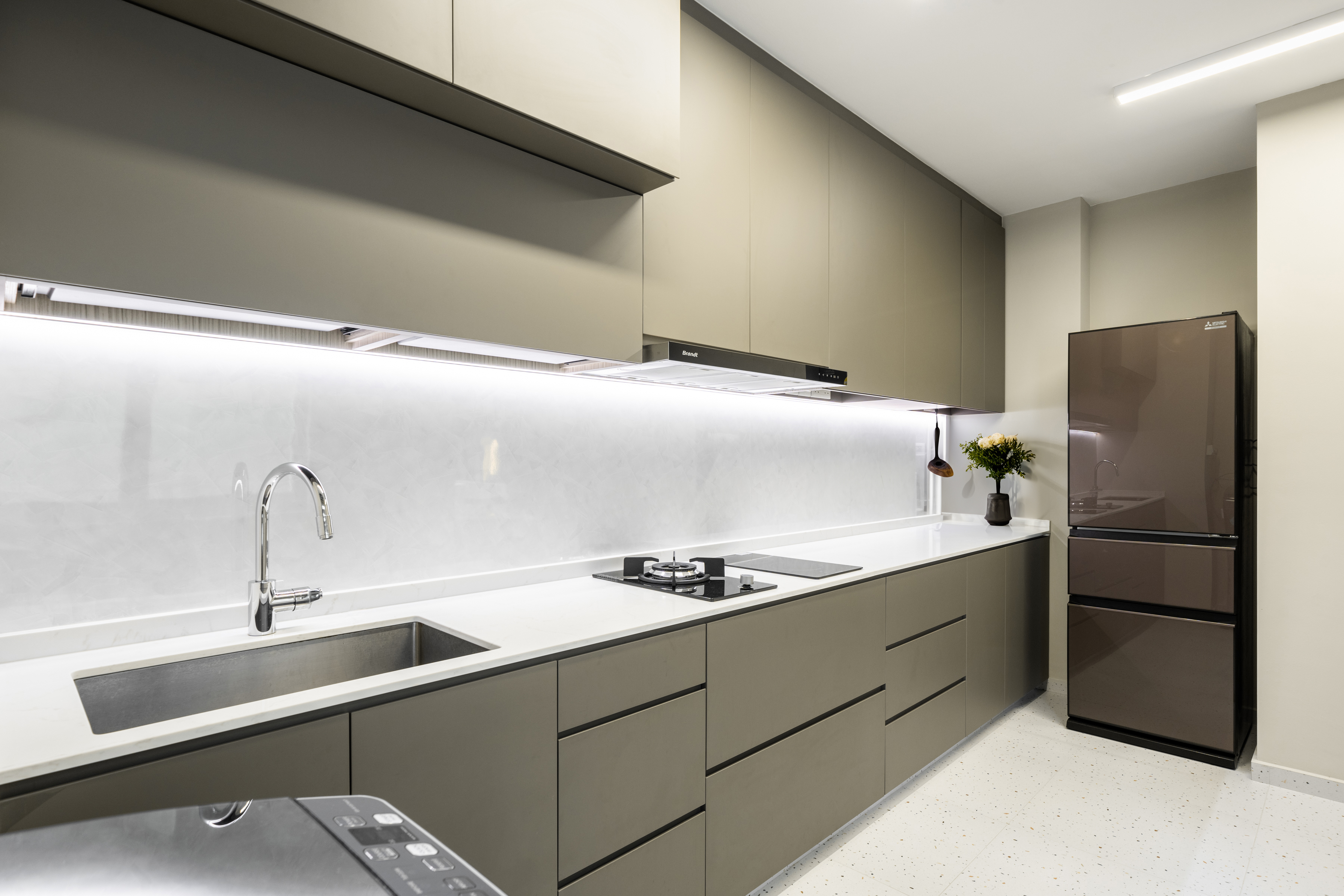 Modern Design - Kitchen - HDB 5 Room - Design by Design 4 Space Pte Ltd