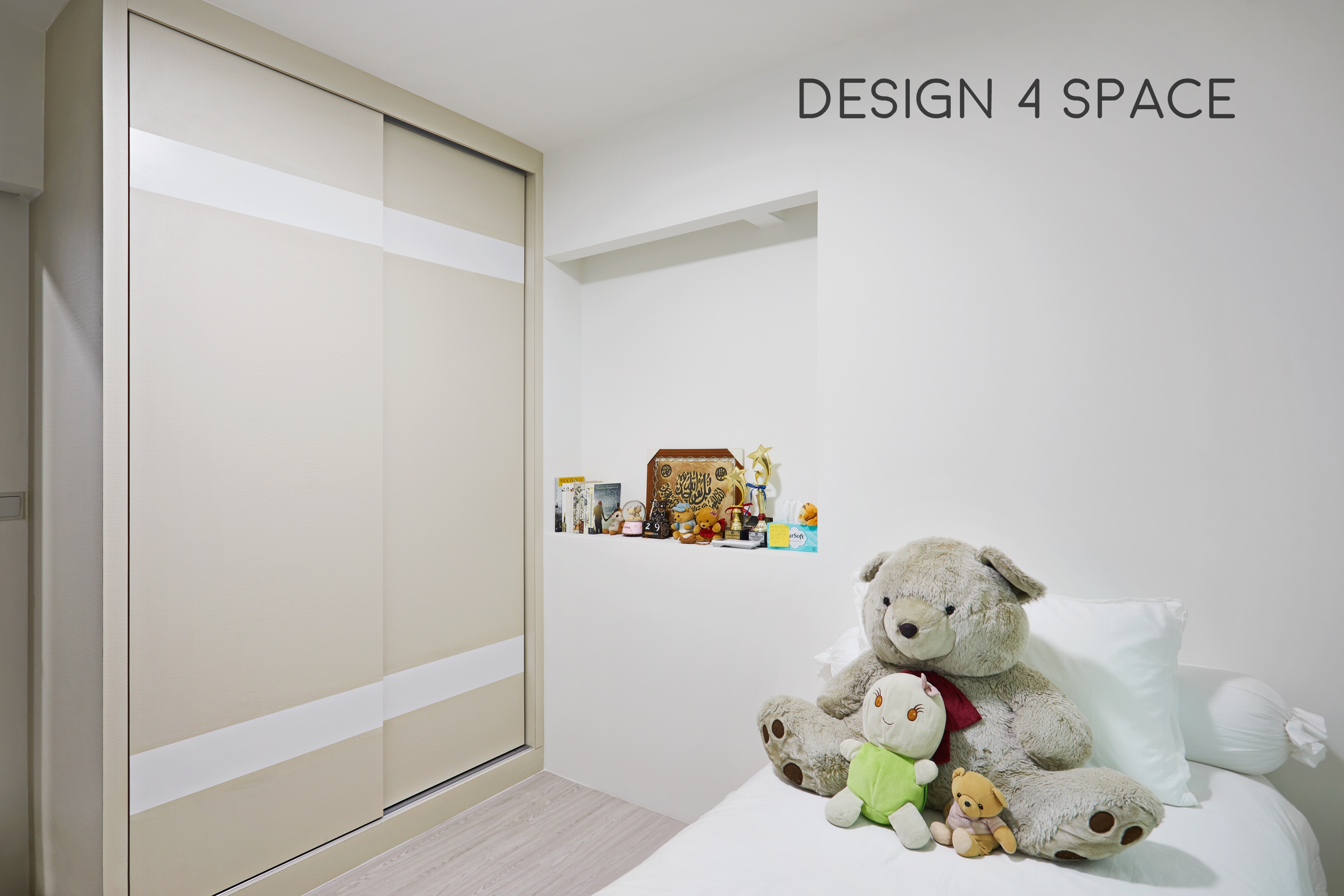 Contemporary, Modern Design - Bedroom - HDB 5 Room - Design by Design 4 Space Pte Ltd