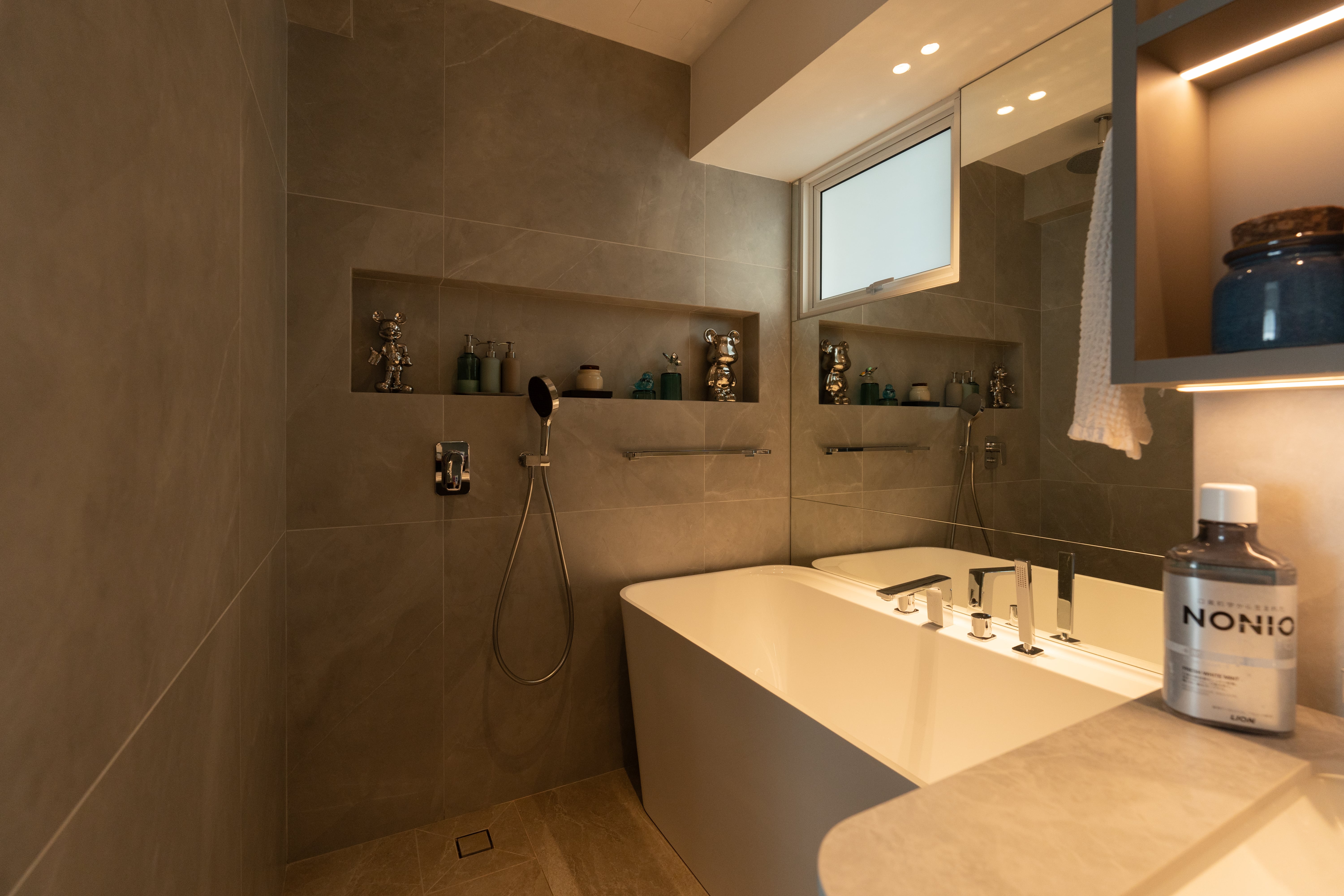 Contemporary, Modern Design - Bathroom - HDB 5 Room - Design by Design 4 Space Pte Ltd