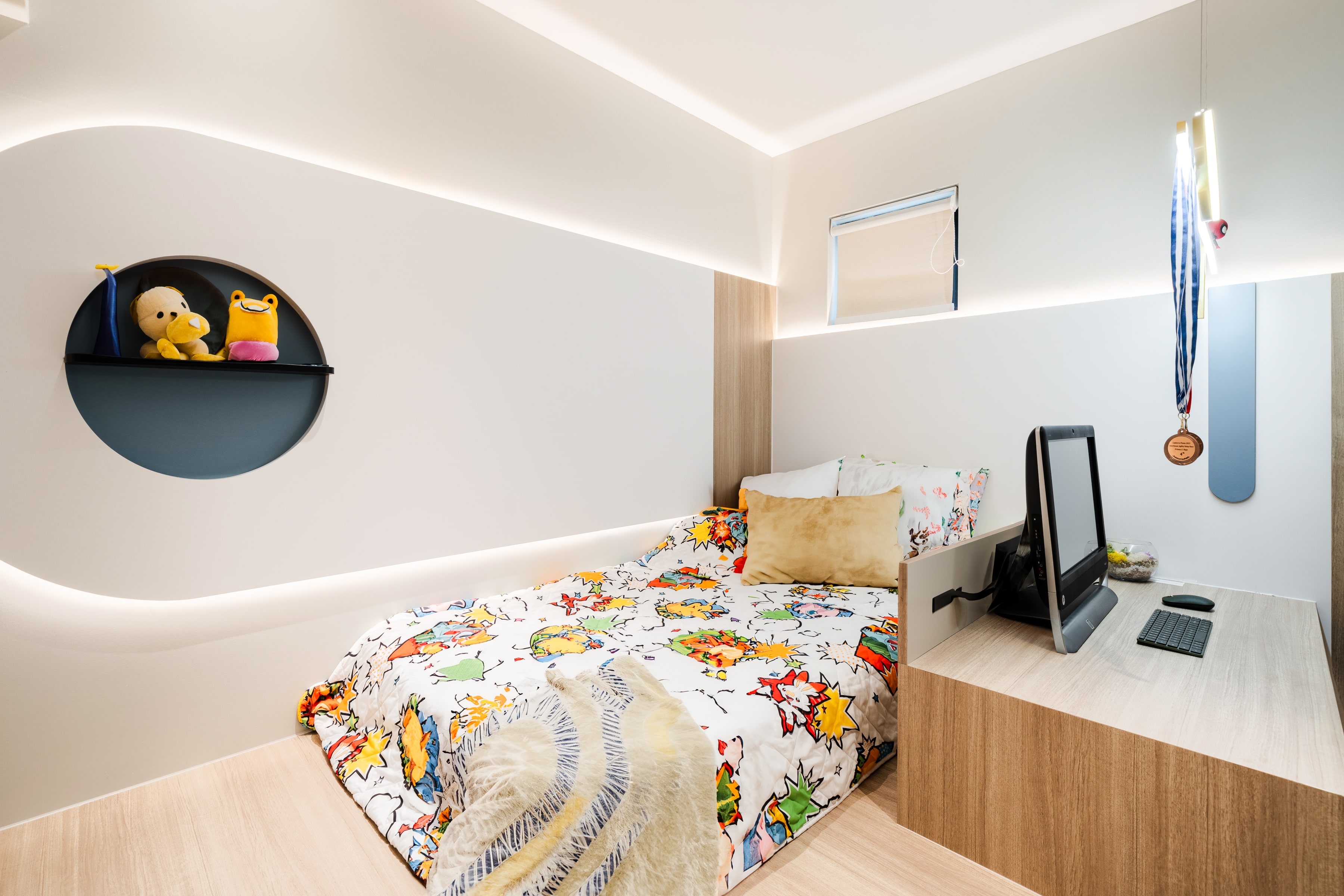 Contemporary, Modern Design - Bedroom - HDB 5 Room - Design by Design 4 Space Pte Ltd