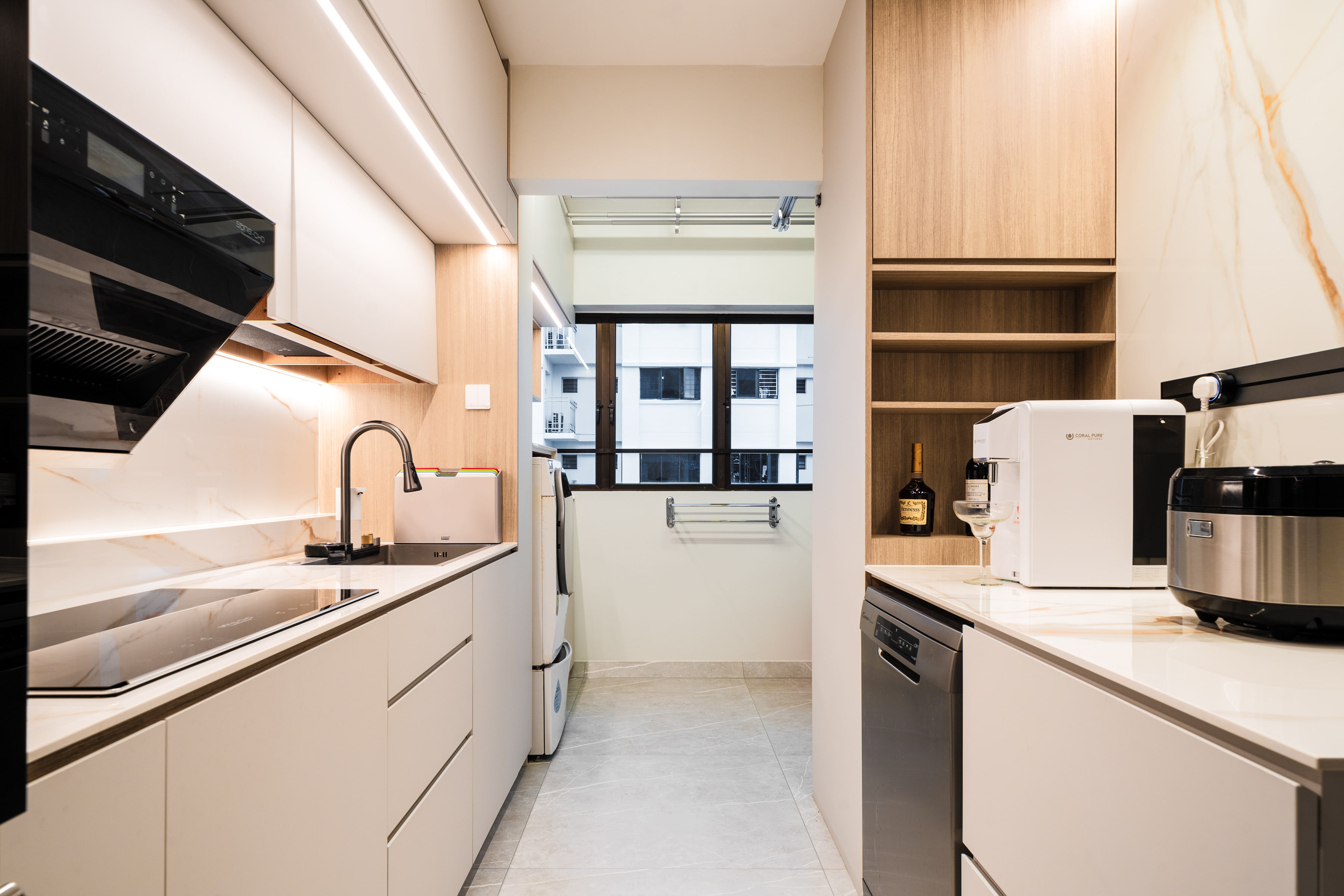 Contemporary, Modern Design - Kitchen - HDB 5 Room - Design by Design 4 Space Pte Ltd