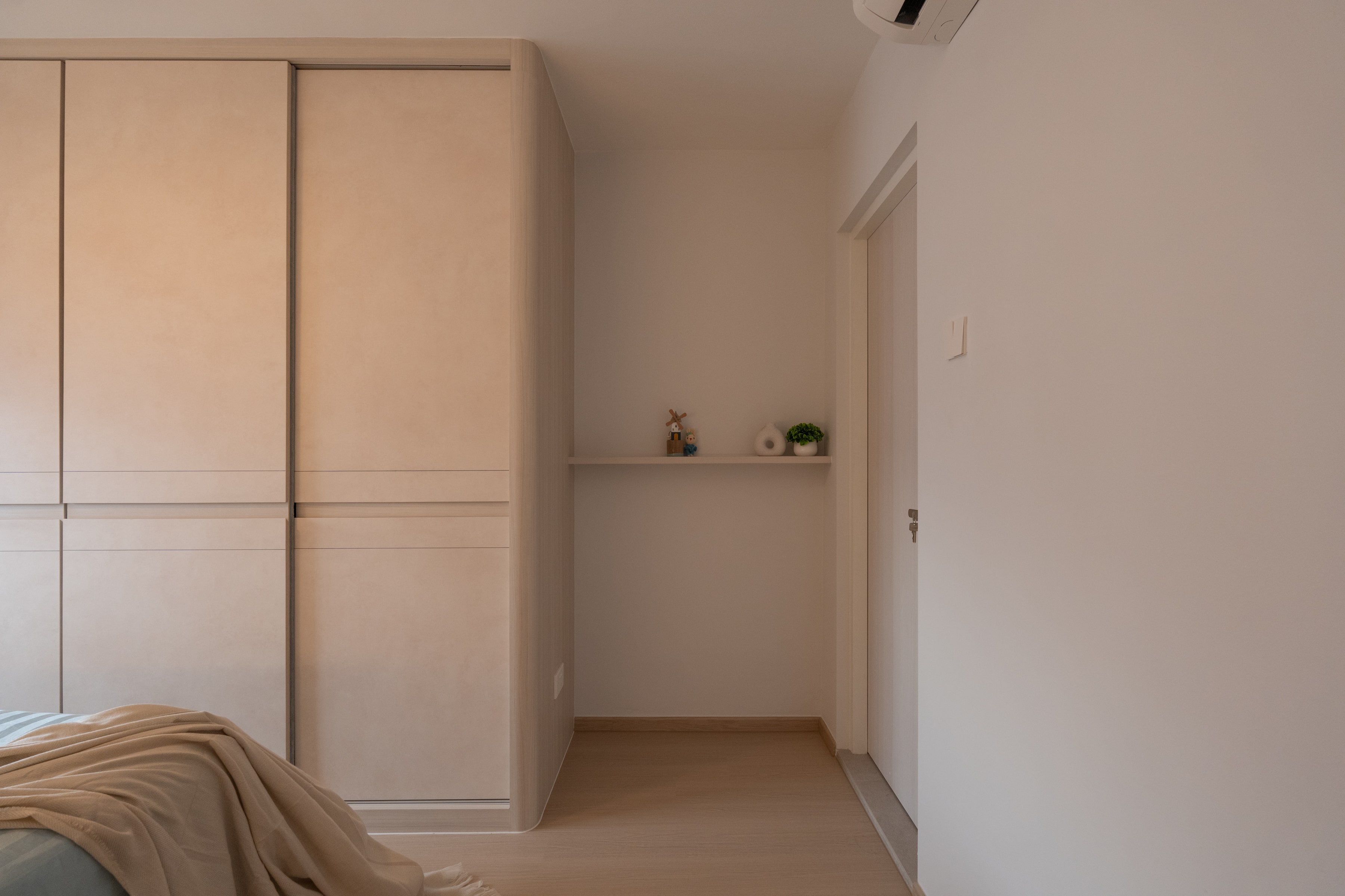 Contemporary, Others Design - Bedroom - HDB 5 Room - Design by Design 4 Space Pte Ltd