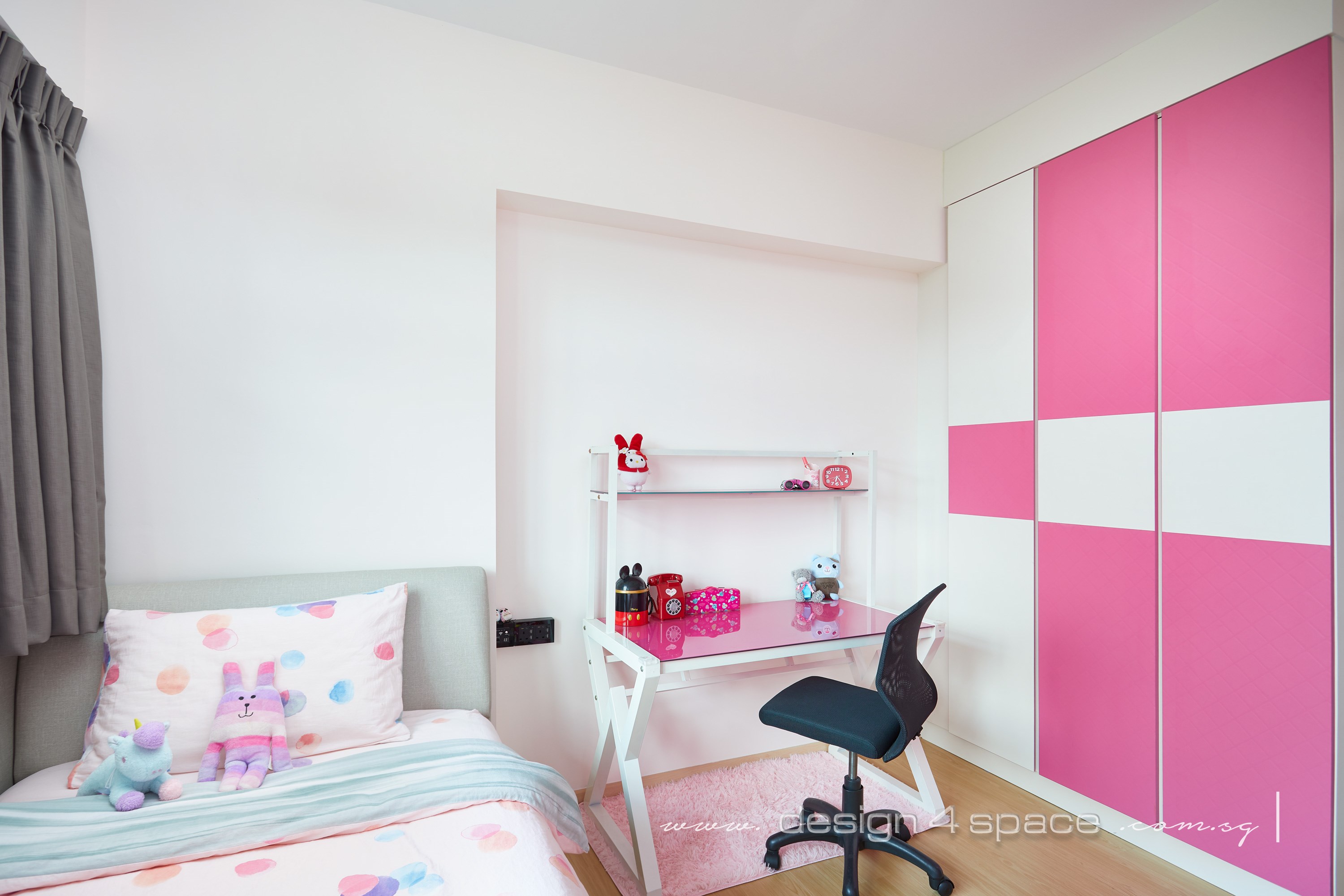 Contemporary, Modern Design - Bedroom - HDB 5 Room - Design by Design 4 Space Pte Ltd