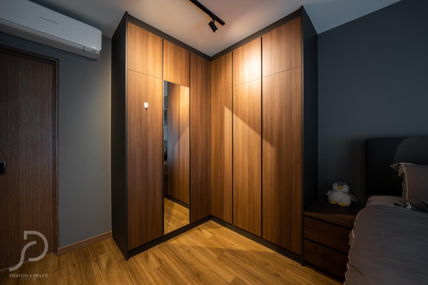 Contemporary, Modern Design - Bedroom - HDB 5 Room - Design by Design 4 Space Pte Ltd