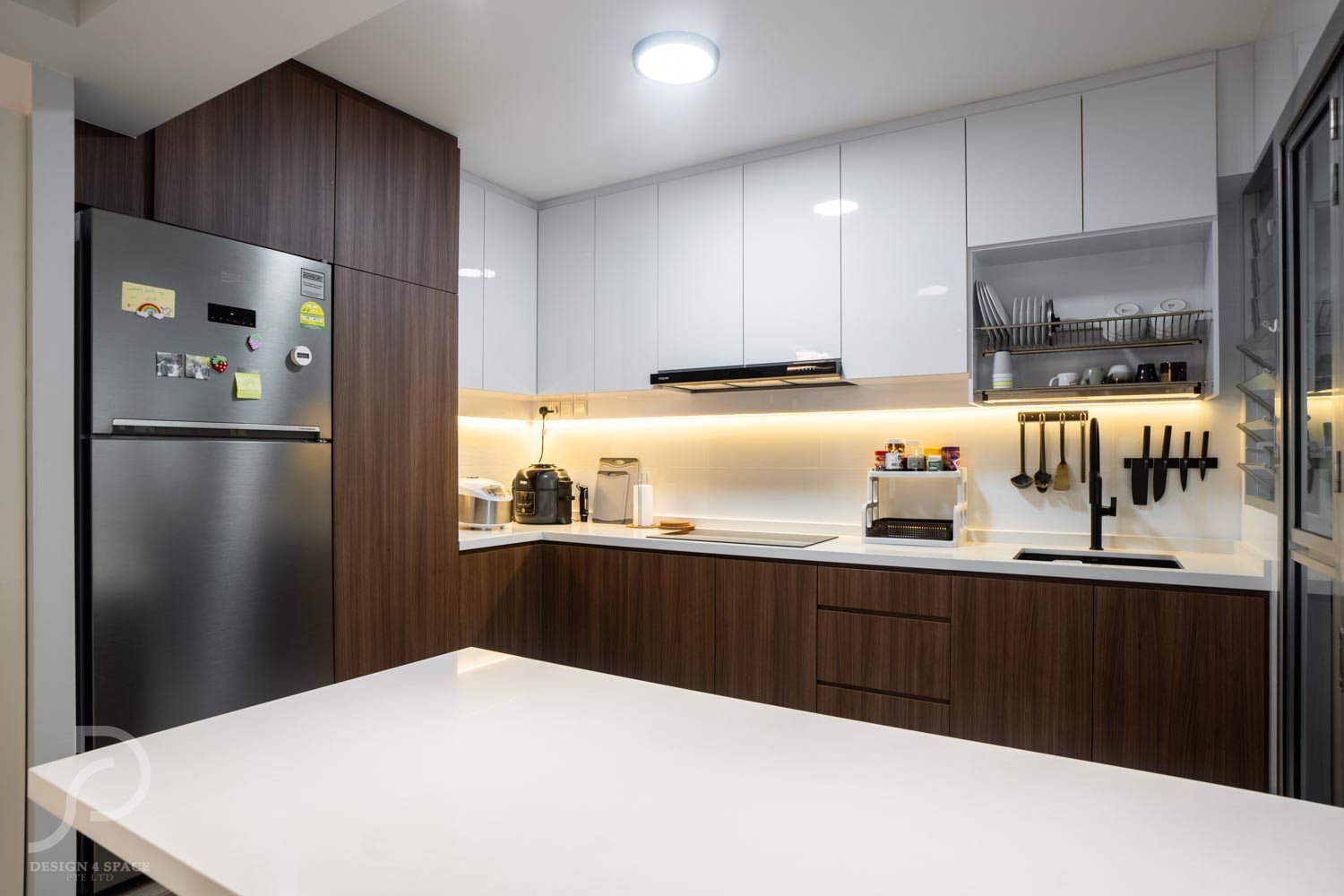 Contemporary, Modern Design - Kitchen - HDB 5 Room - Design by Design 4 Space Pte Ltd