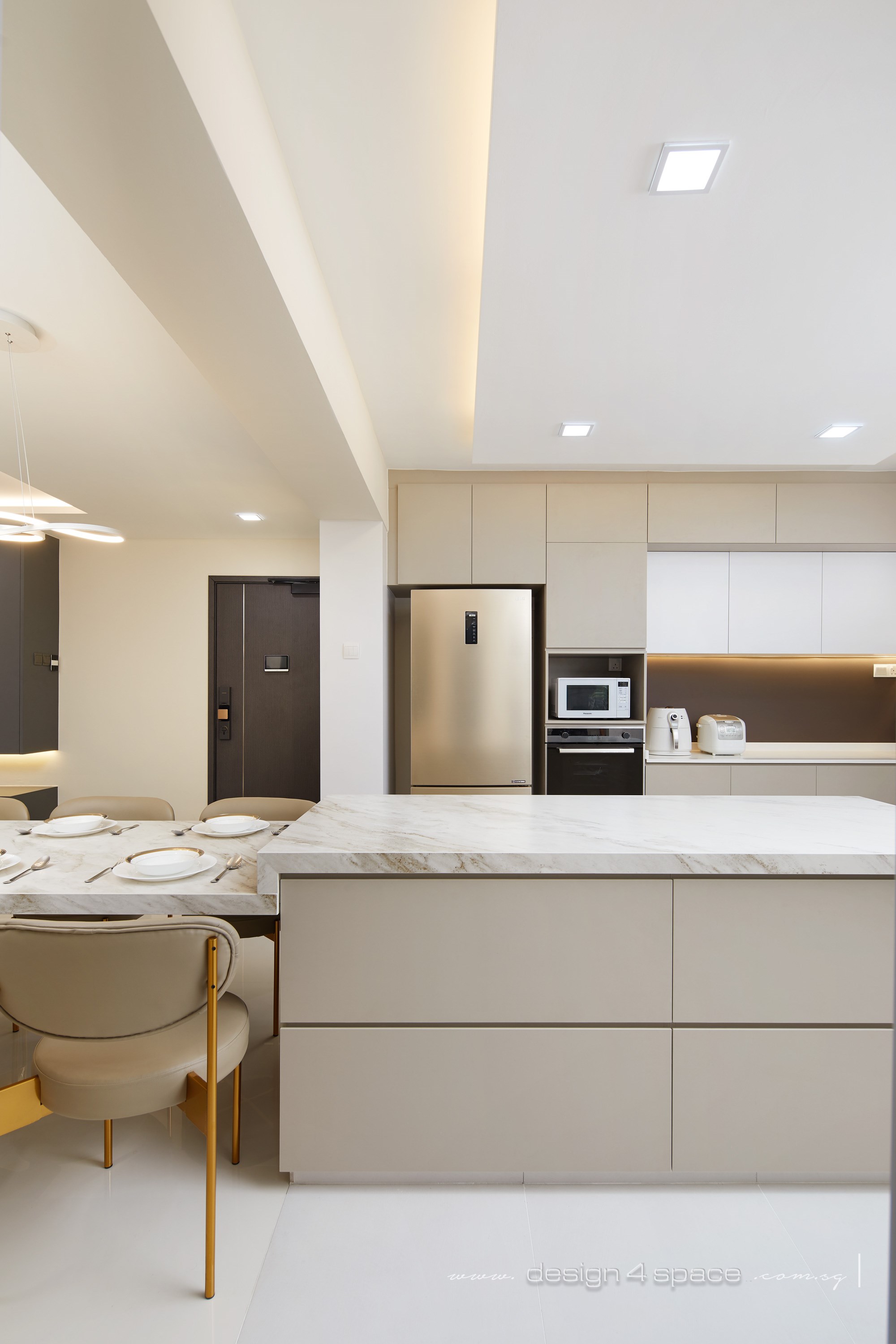 Modern Design - Kitchen - HDB 5 Room - Design by Design 4 Space Pte Ltd