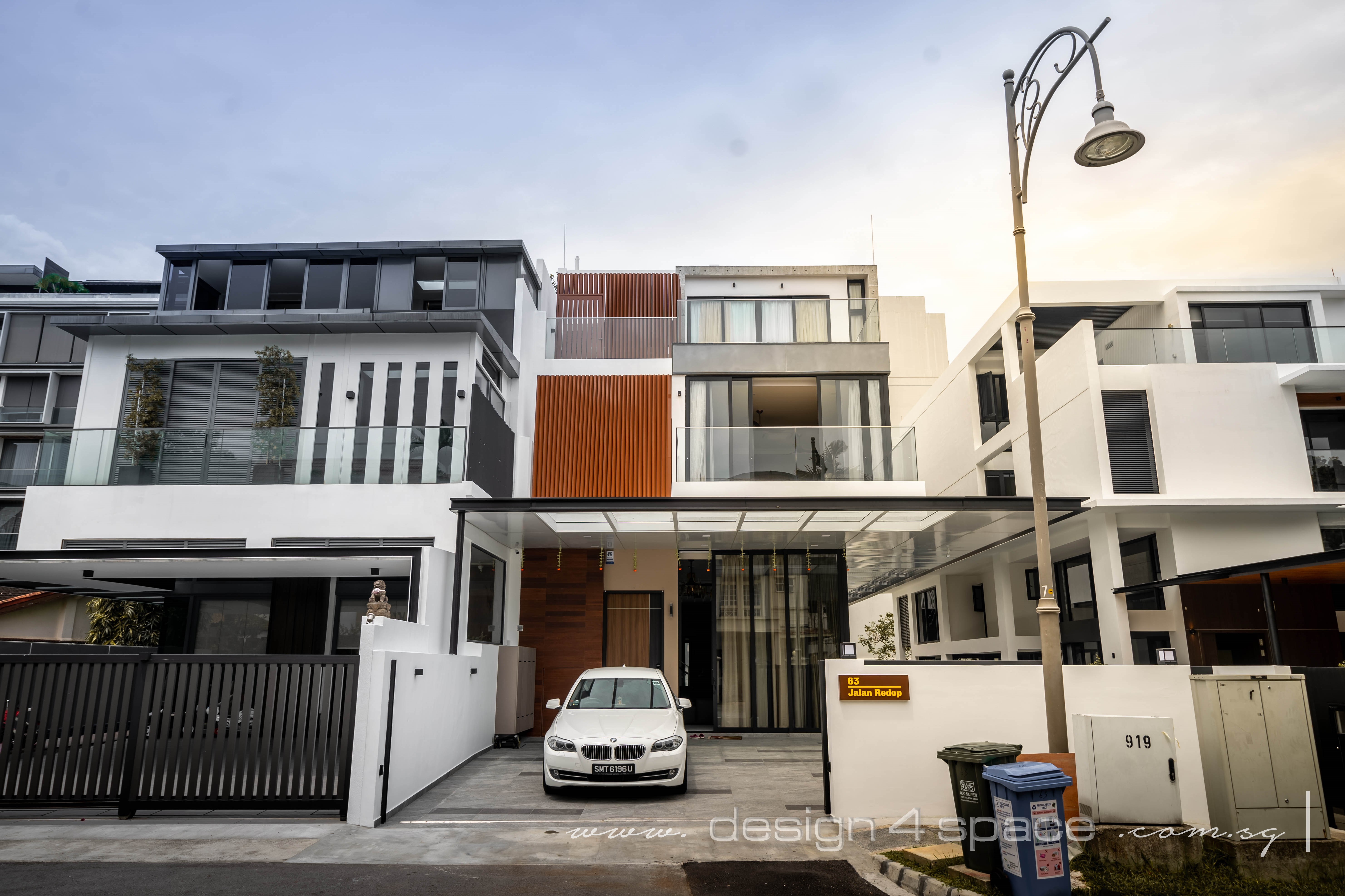 Modern Design - Balcony - Landed House - Design by Design 4 Space Pte Ltd