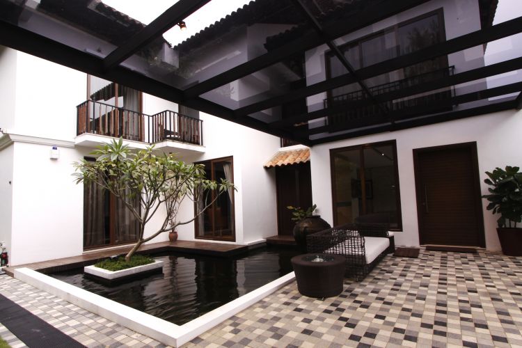 Contemporary, Modern Design - Balcony - Landed House - Design by Designscale Pte Ltd