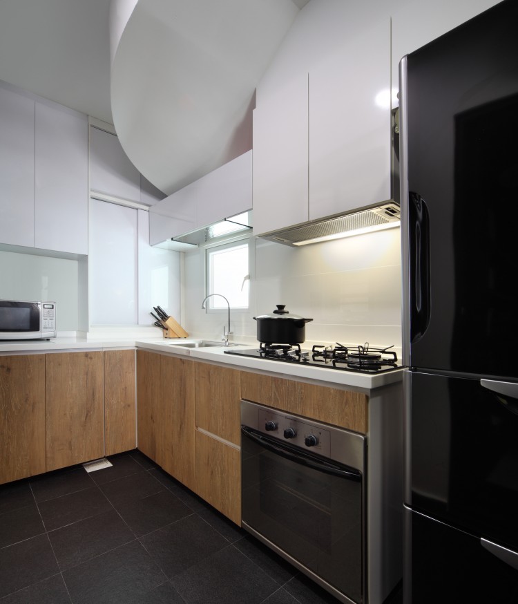 Country Design - Kitchen - Condominium - Design by Distinctidentity Pte Ltd