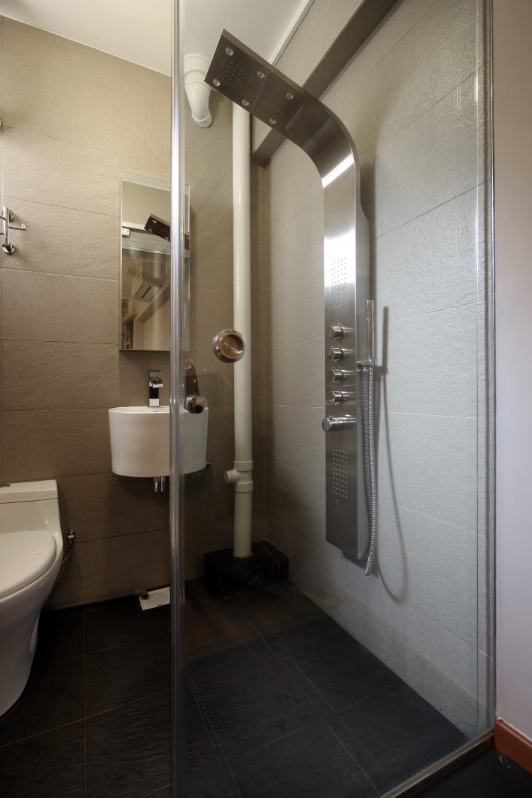 Tropical Design - Bathroom - HDB 3 Room - Design by Distinctidentity Pte Ltd