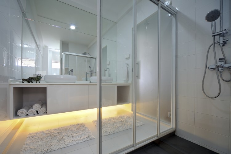 Modern Design - Bathroom - HDB Executive Apartment - Design by Distinctidentity Pte Ltd