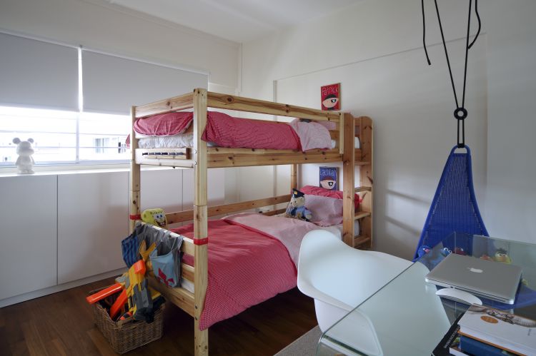 Minimalist Design - Bedroom - HDB Executive Apartment - Design by Distinctidentity Pte Ltd