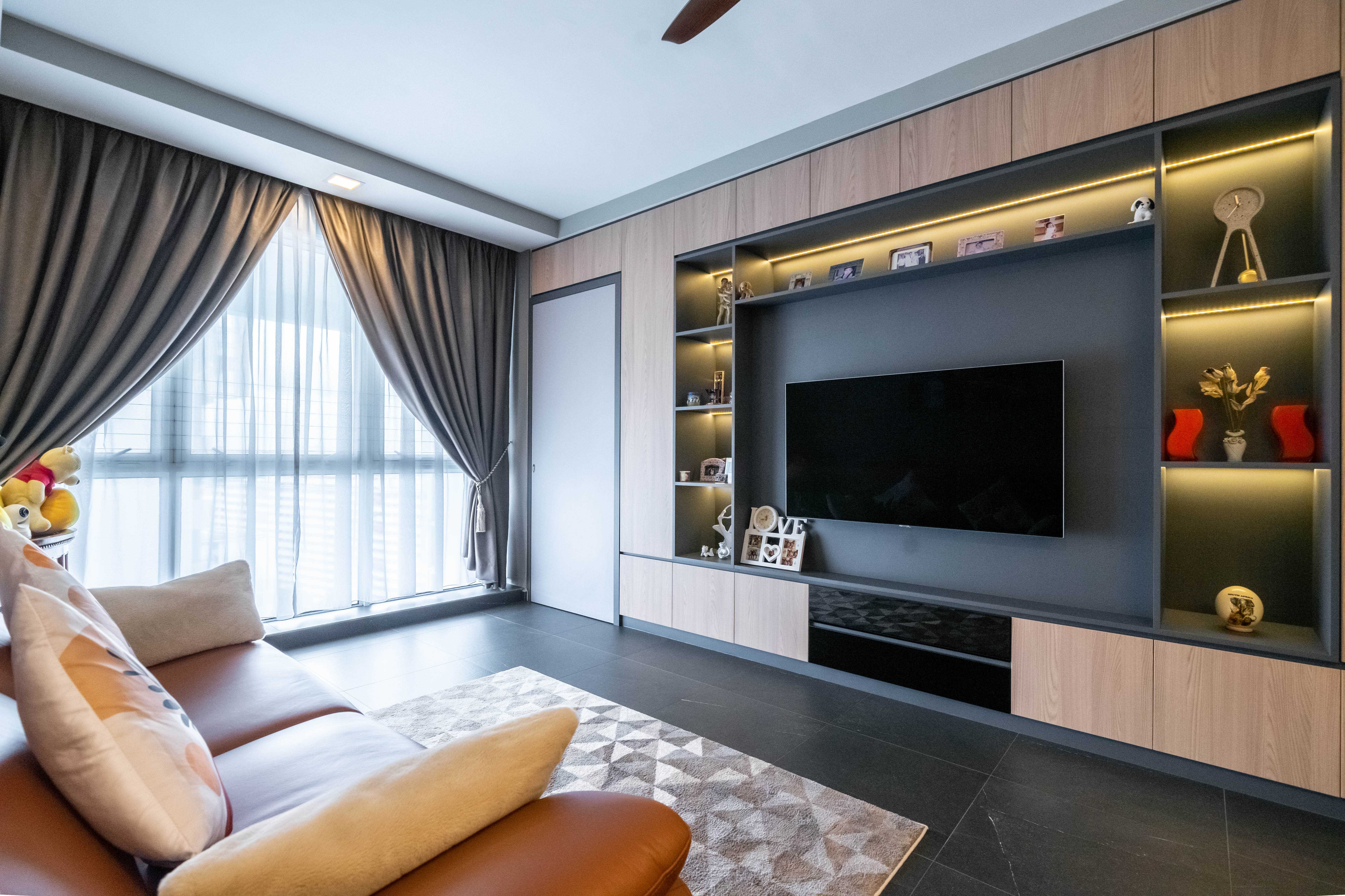 Contemporary, Minimalist Design - Living Room - Condominium - Design by Dots n Tots Interior Pte Ltd