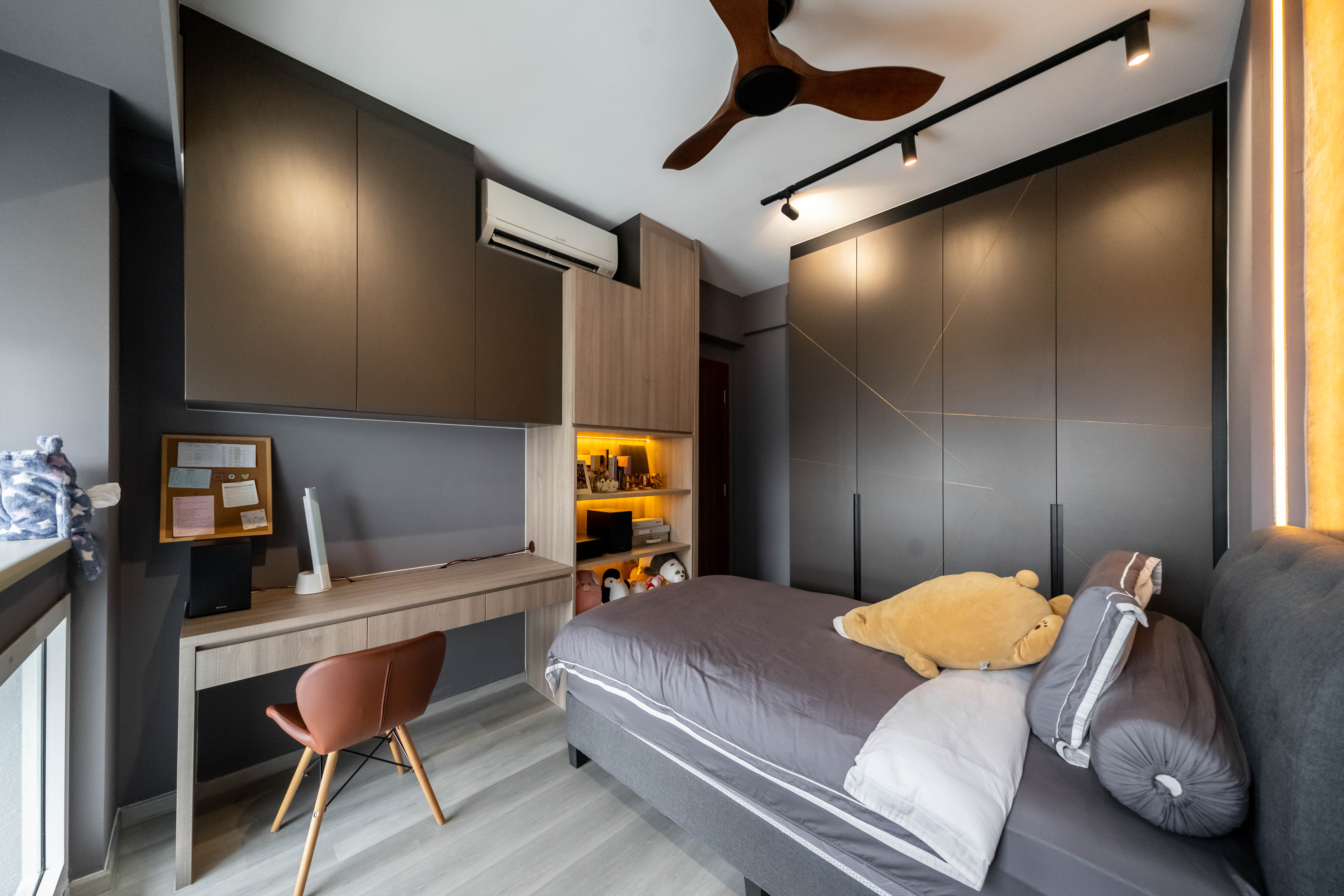 Contemporary, Minimalist Design - Bedroom - Condominium - Design by Dots n Tots Interior Pte Ltd