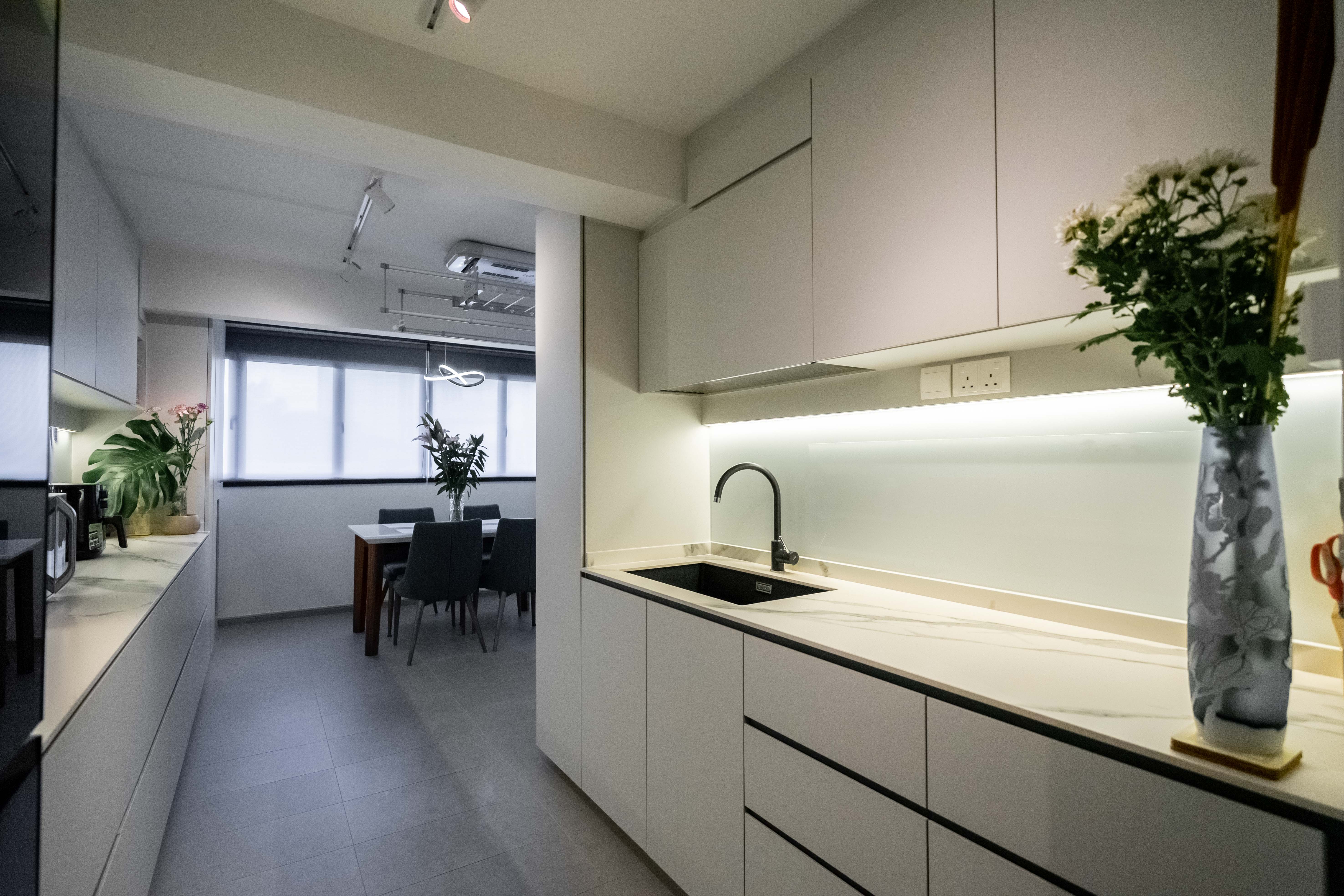 Modern Design - Kitchen - HDB 3 Room - Design by Dots n Tots Interior Pte Ltd