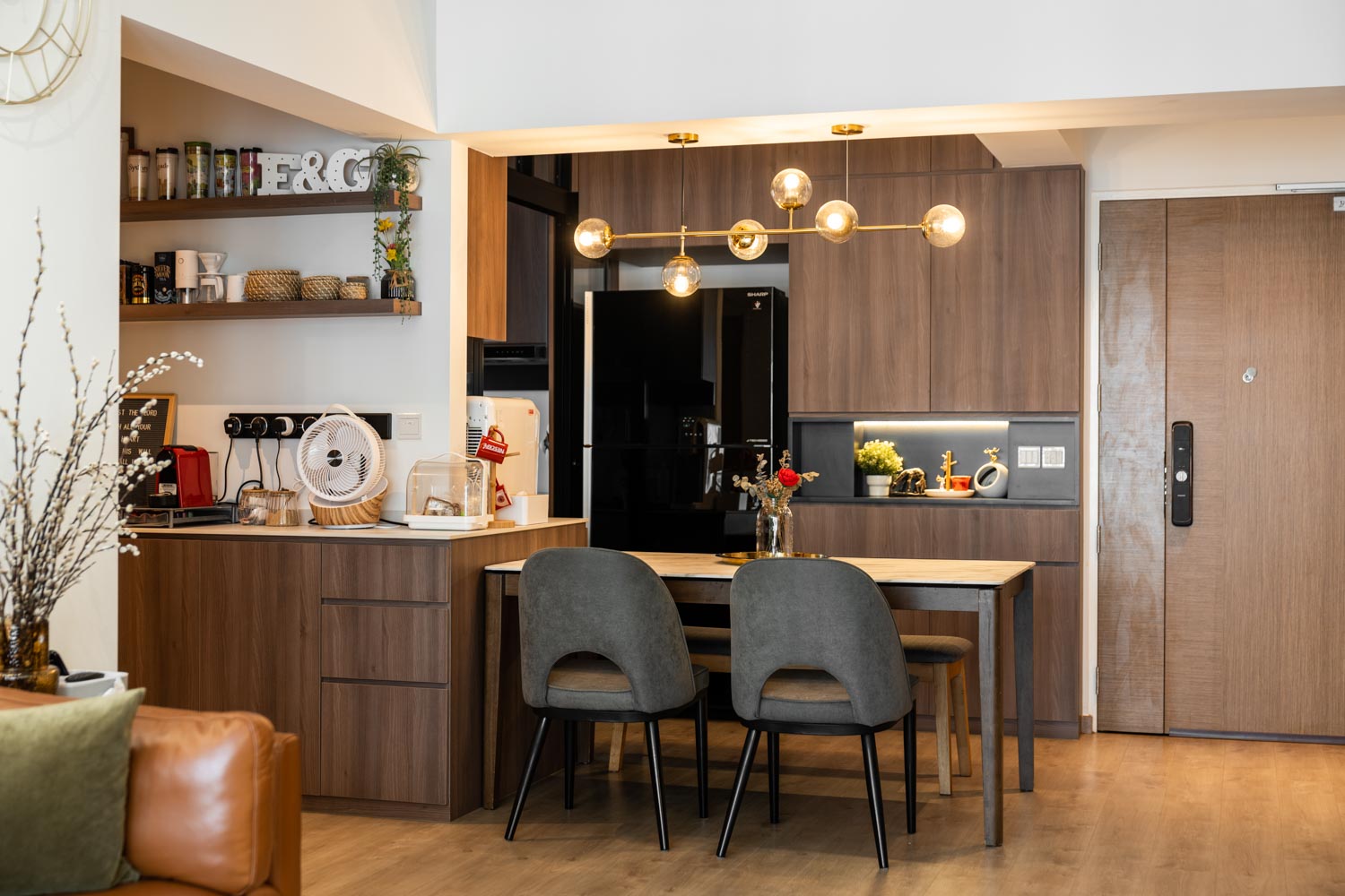 Contemporary, Modern Design - Kitchen - HDB 4 Room - Design by Dots n Tots Interior Pte Ltd