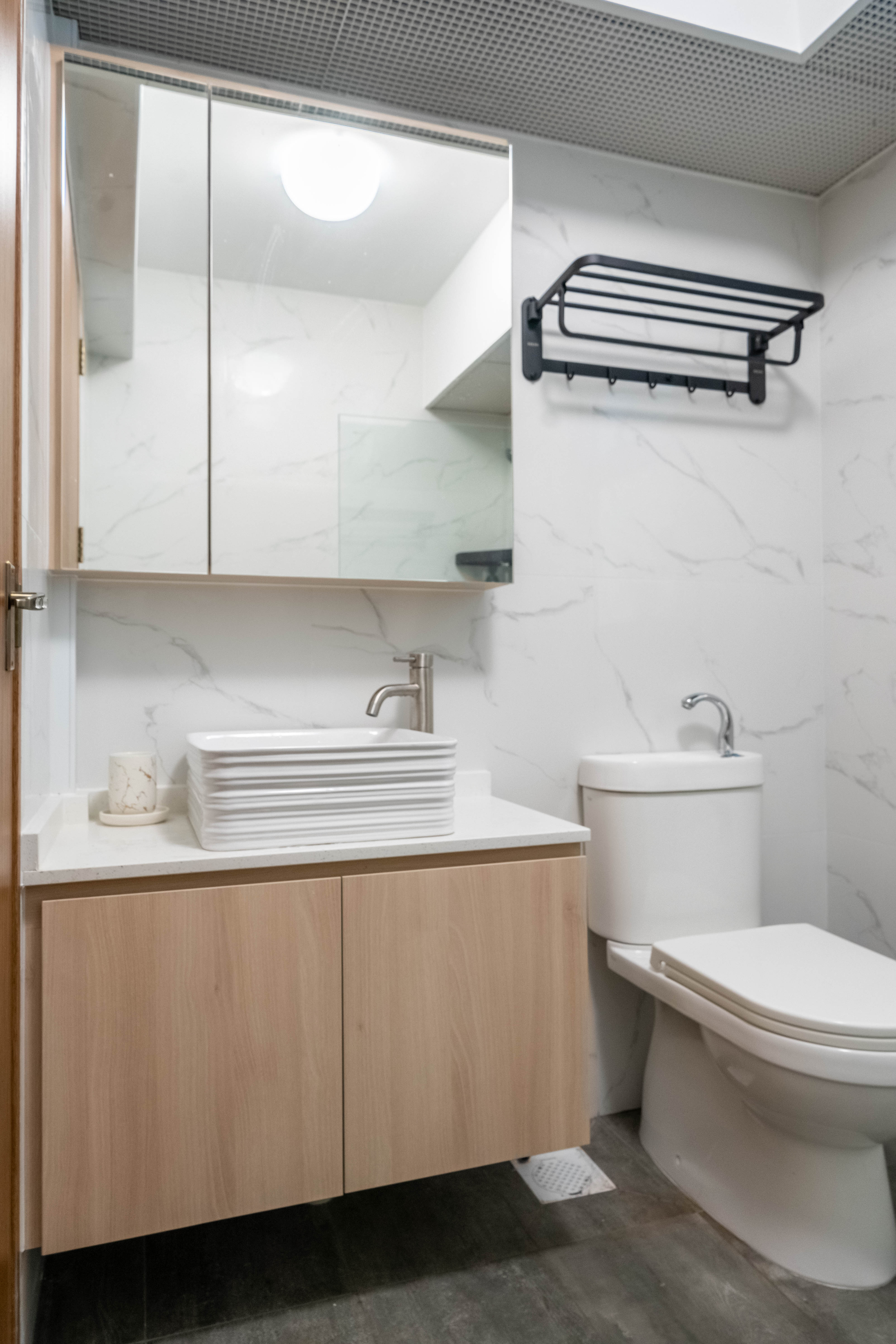 Minimalist, Scandinavian Design - Bathroom - HDB 4 Room - Design by Dots n Tots Interior Pte Ltd