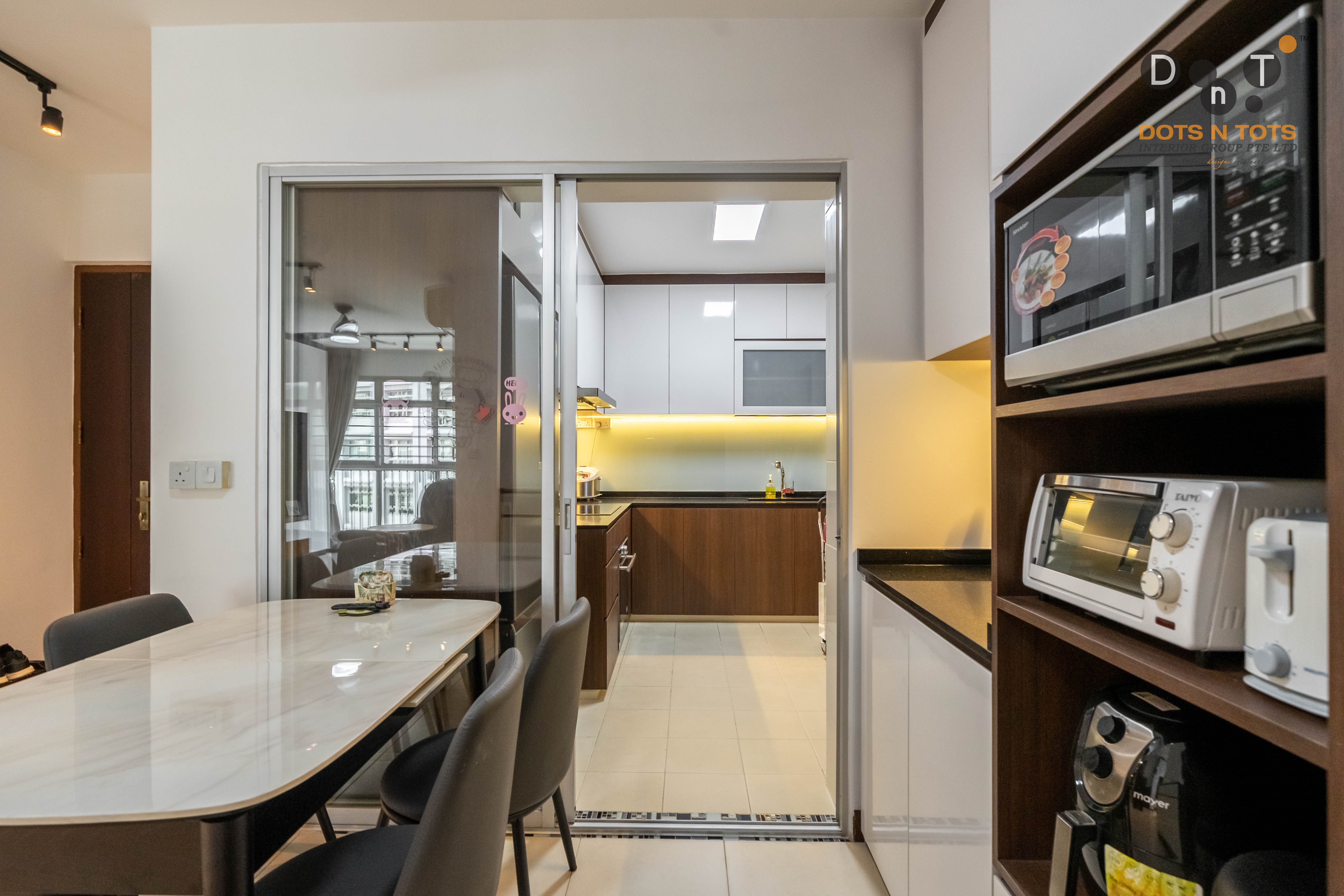 Contemporary Design - Kitchen - HDB 4 Room - Design by Dots n Tots Interior Pte Ltd