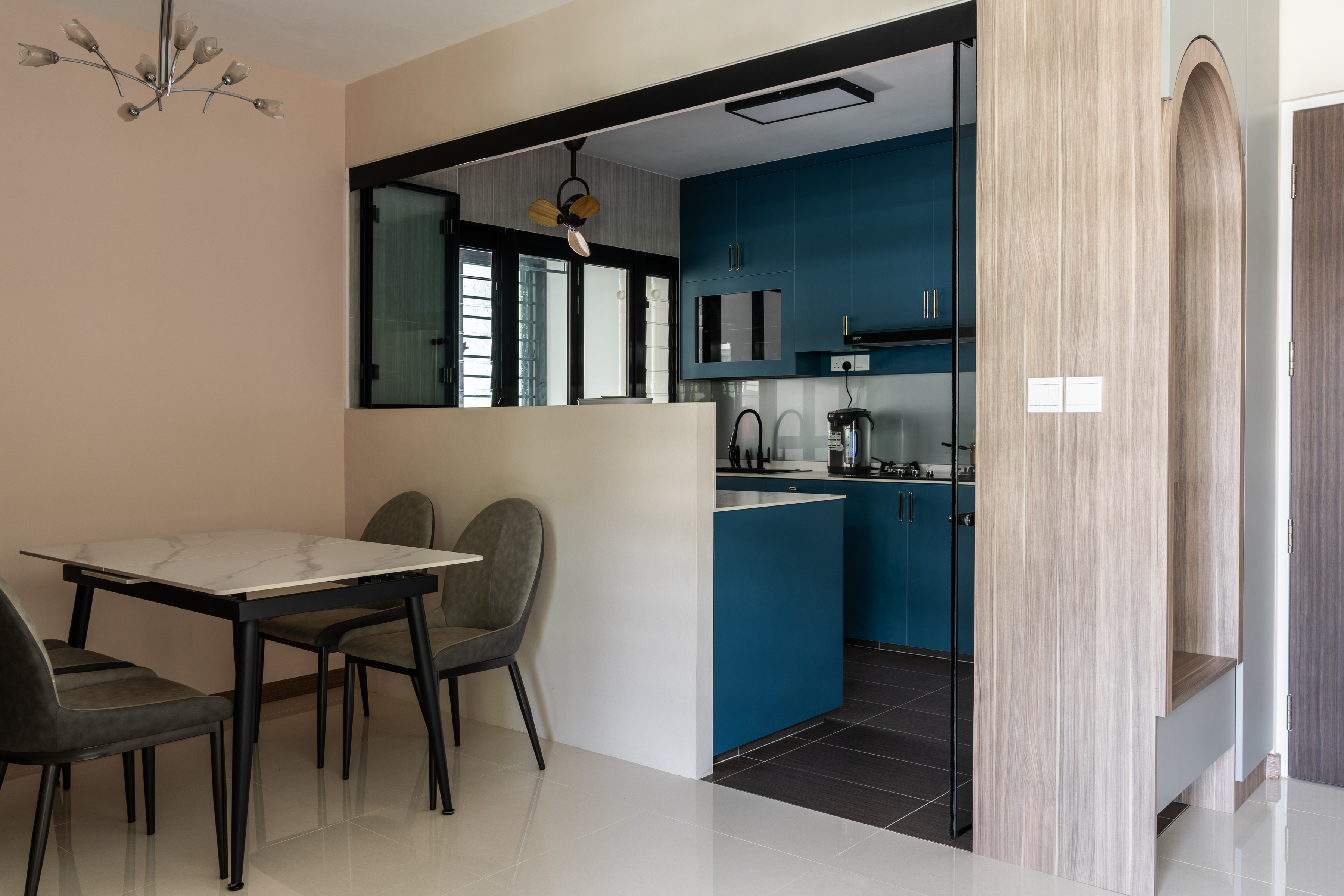 Contemporary Design - Dining Room - HDB 4 Room - Design by Dots n Tots Interior Pte Ltd