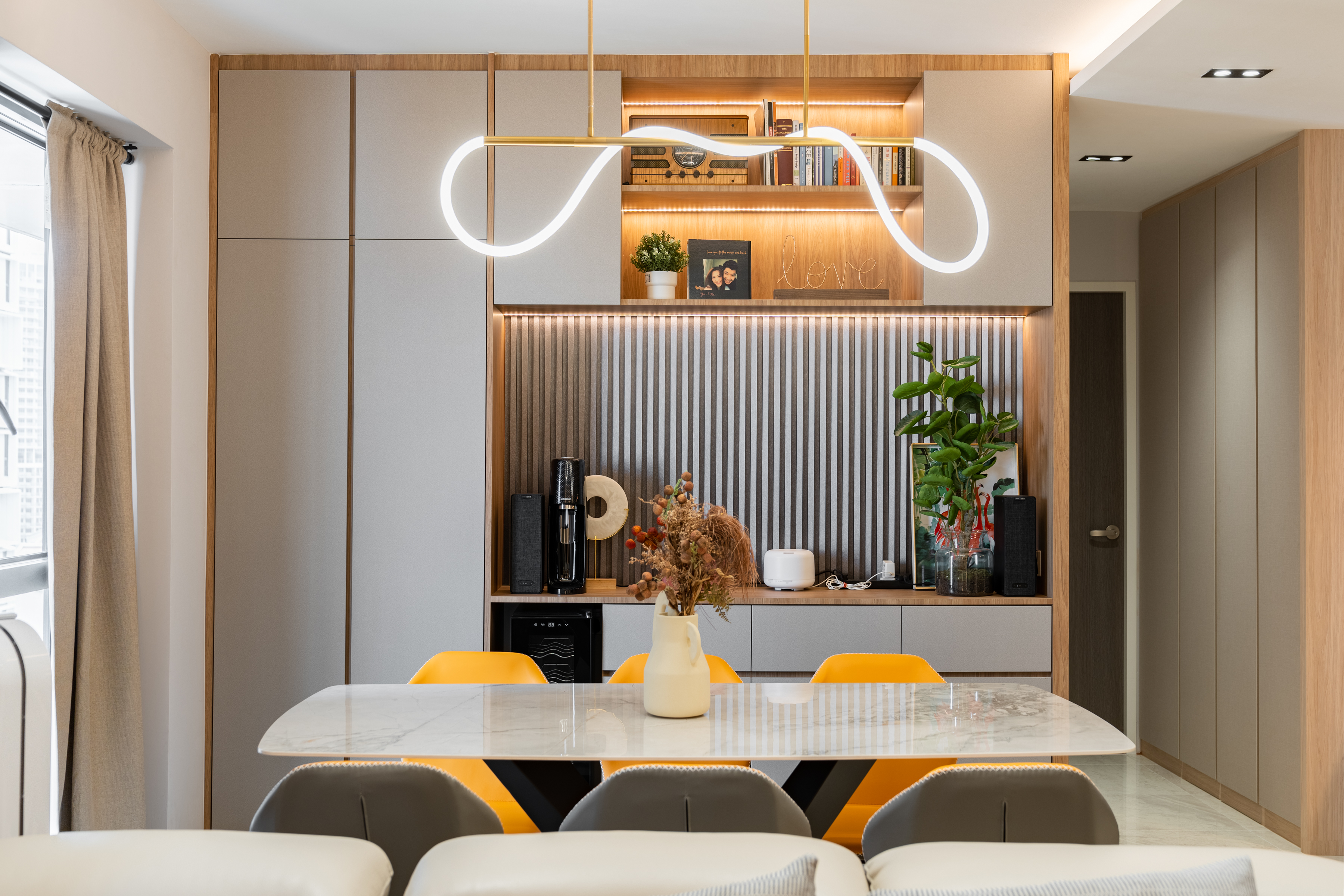 Contemporary Design - Dining Room - HDB 4 Room - Design by Dots n Tots Interior Pte Ltd