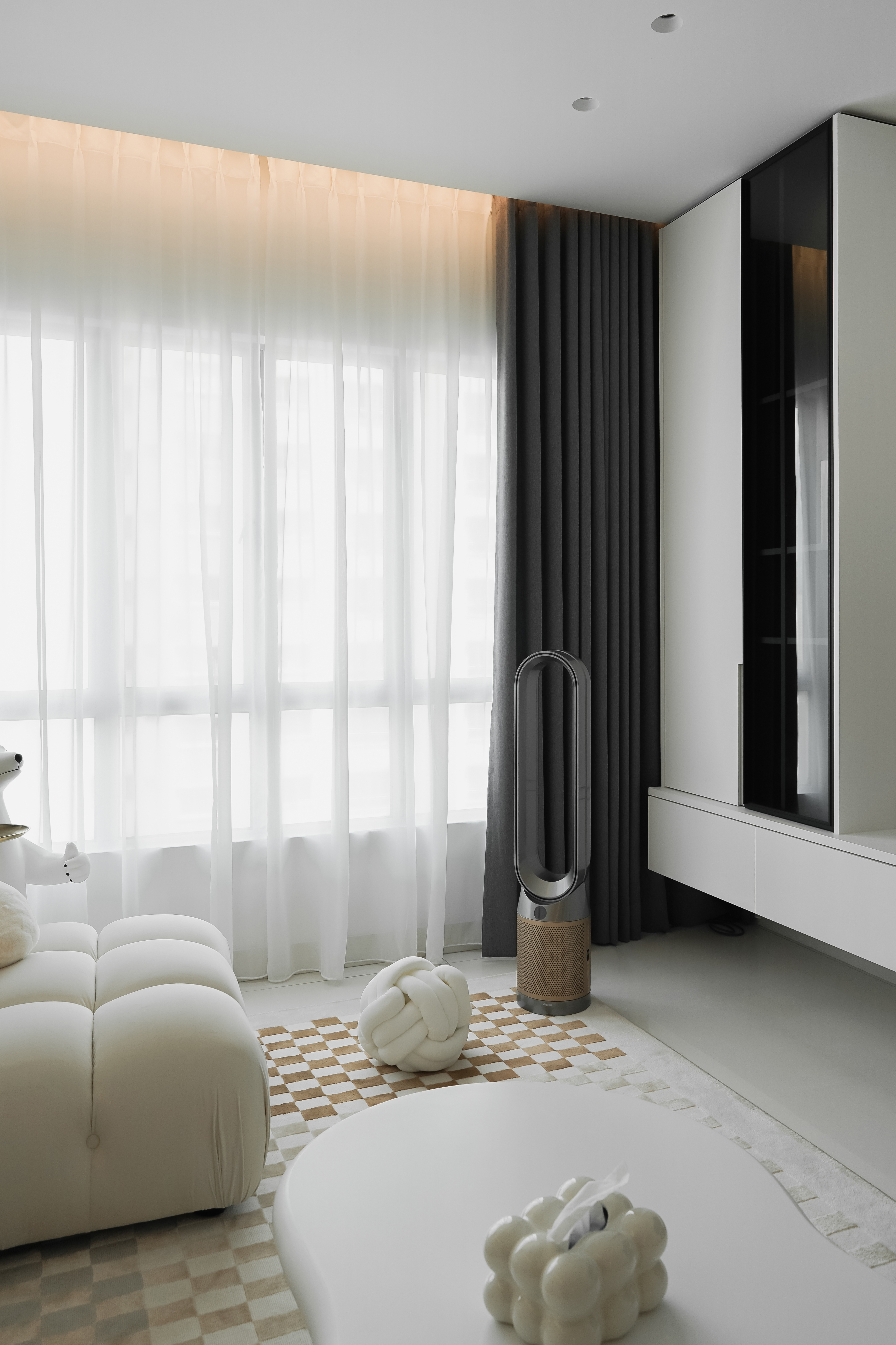 Minimalist Design - Living Room - Condominium - Design by Doubble Interior Associates Singapore