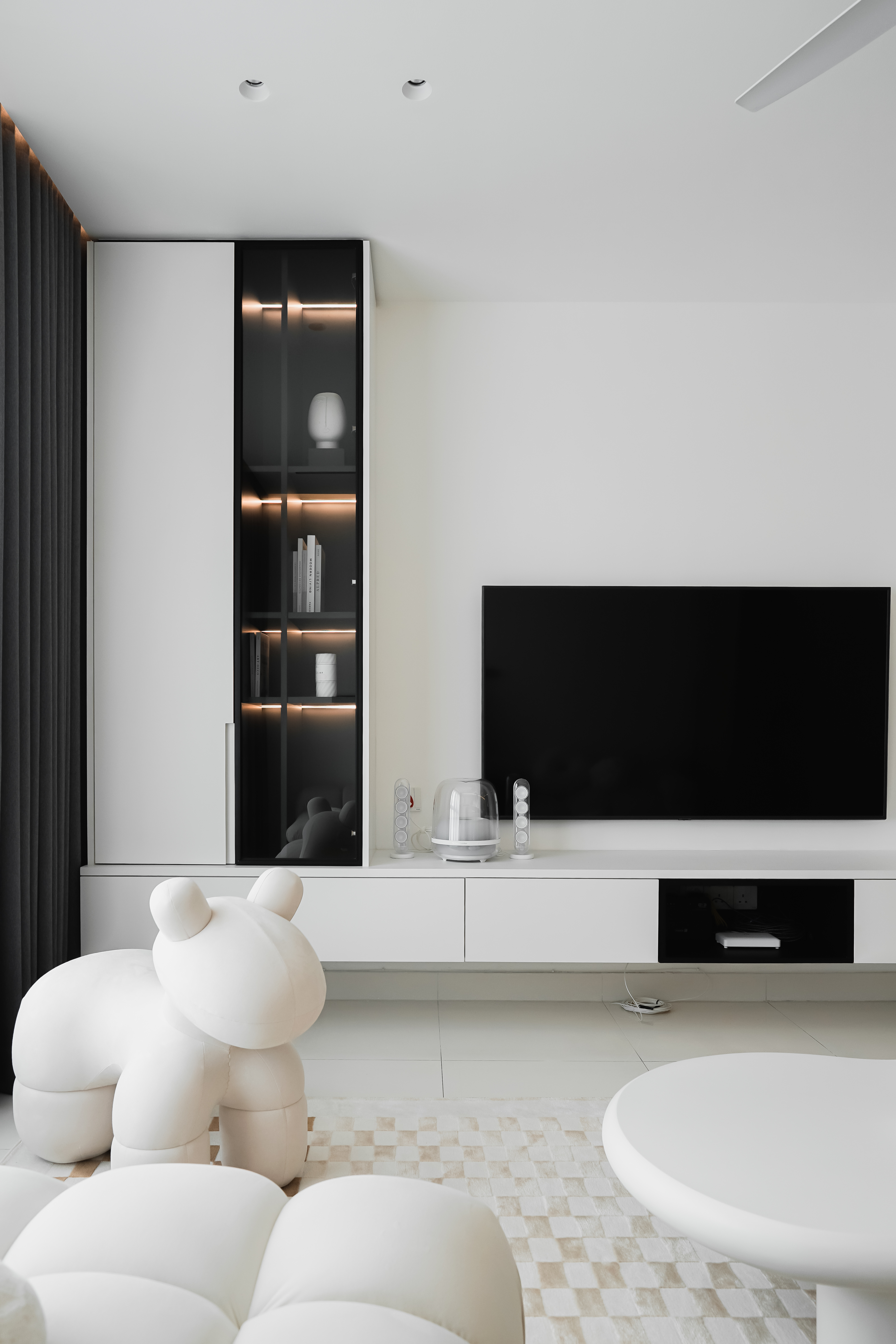 Minimalist Design - Bedroom - Condominium - Design by Doubble Interior Associates Singapore