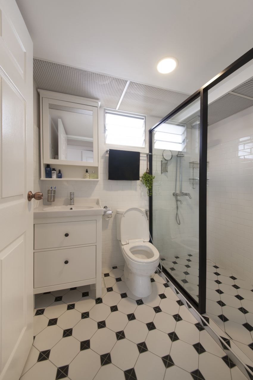 Country, Modern, Victorian Design - Bathroom - HDB 5 Room - Design by DreamCreations Interior Pte Ltd