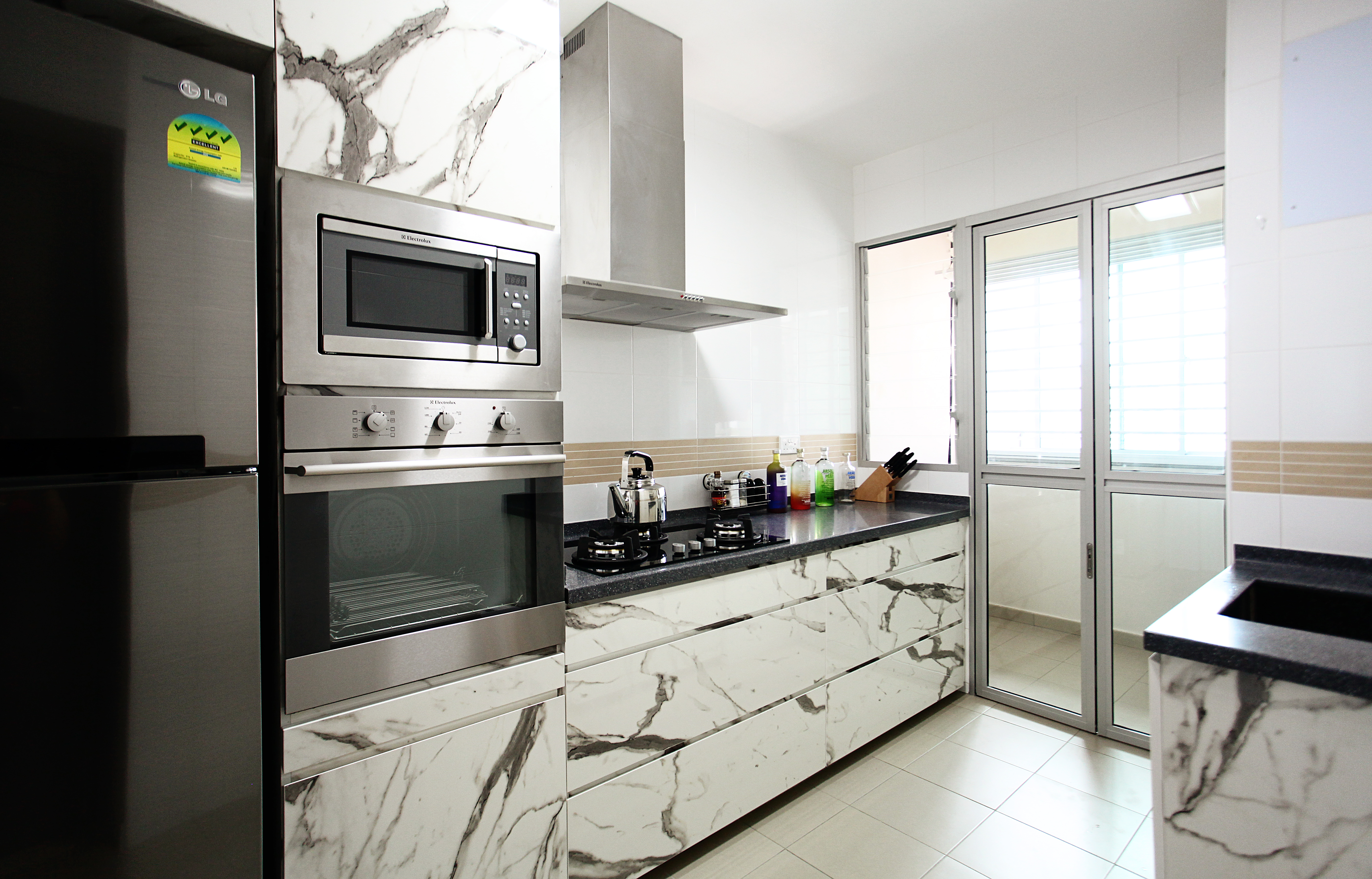 Contemporary, Modern Design - Kitchen - HDB 5 Room - Design by Dreamvision Designer Pte Ltd