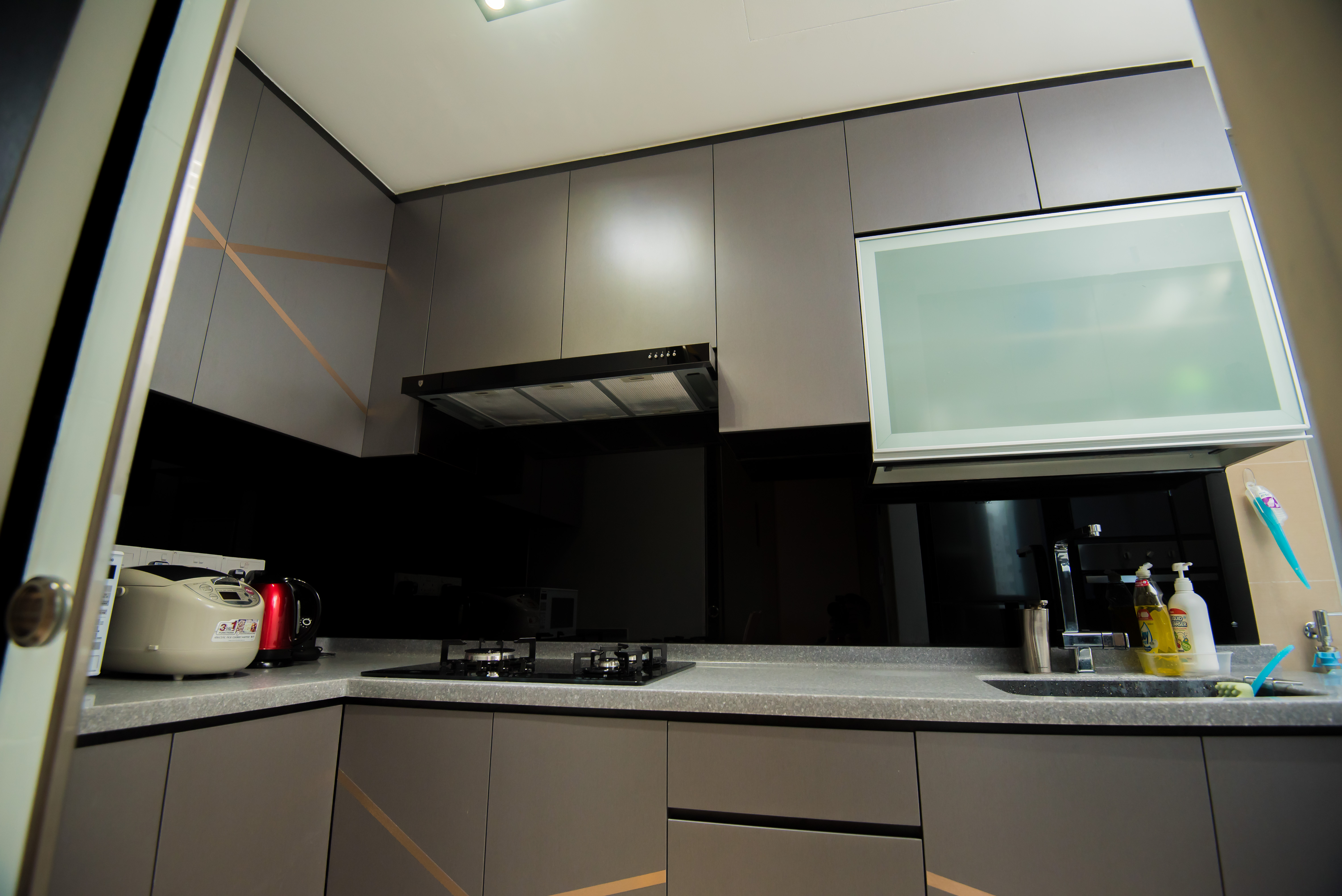 Classical, Contemporary Design - Kitchen - Condominium - Design by Dreamvision Designer Pte Ltd